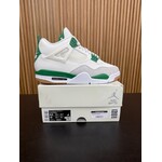 Jordan Jordan 4 Retro SB Pine Green Size 8.5, PREOWNED TRIED ON*