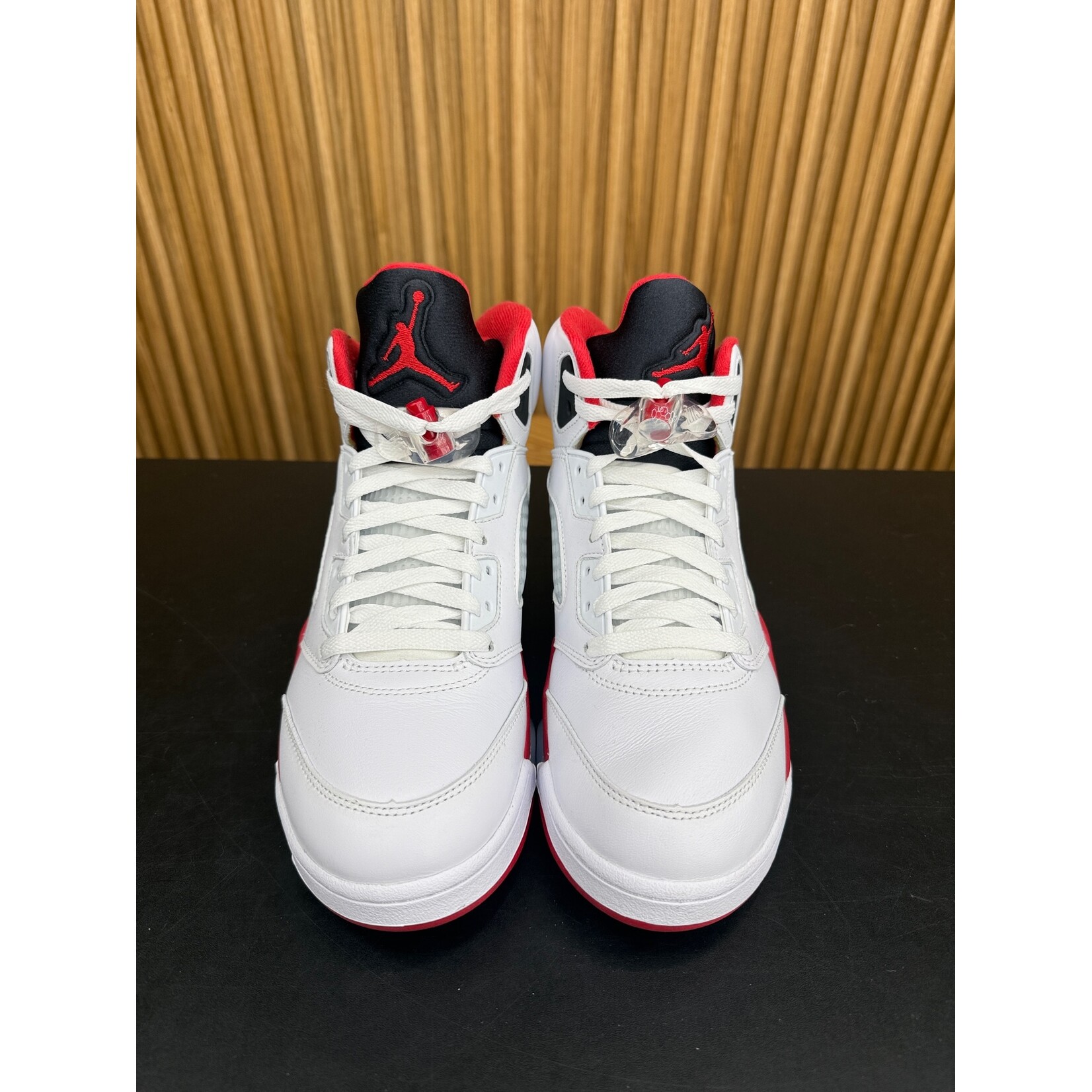 Jordan Jordan 5 Retro Fire Red Black Tongue (2025) Size 9, PREOWNED NO BOX*