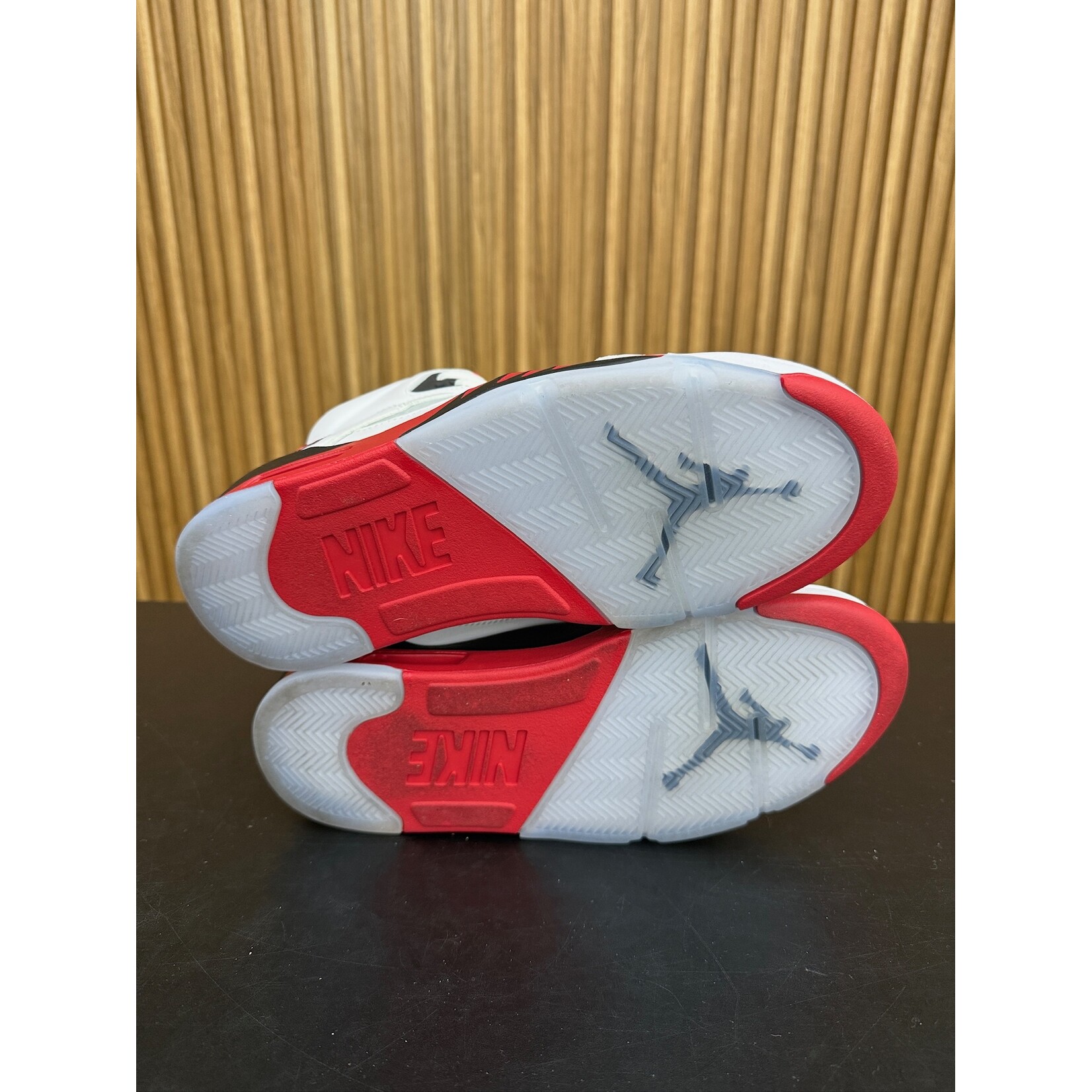 Jordan Jordan 5 Retro Fire Red Black Tongue (2025) Size 9, PREOWNED NO BOX*