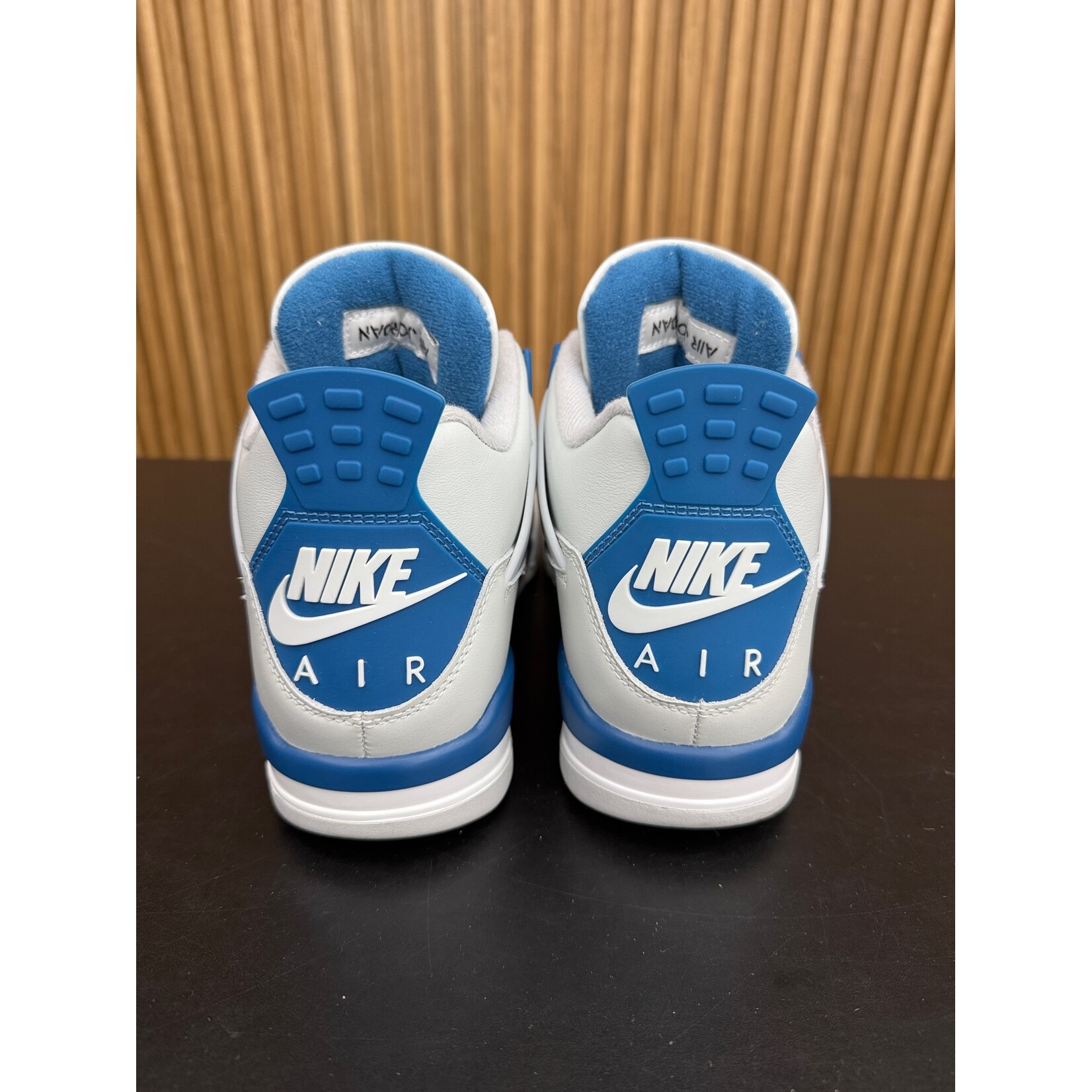Jordan Jordan 4 Retro Military Blue (2024) Size 9, PREOWNED NO BOX*