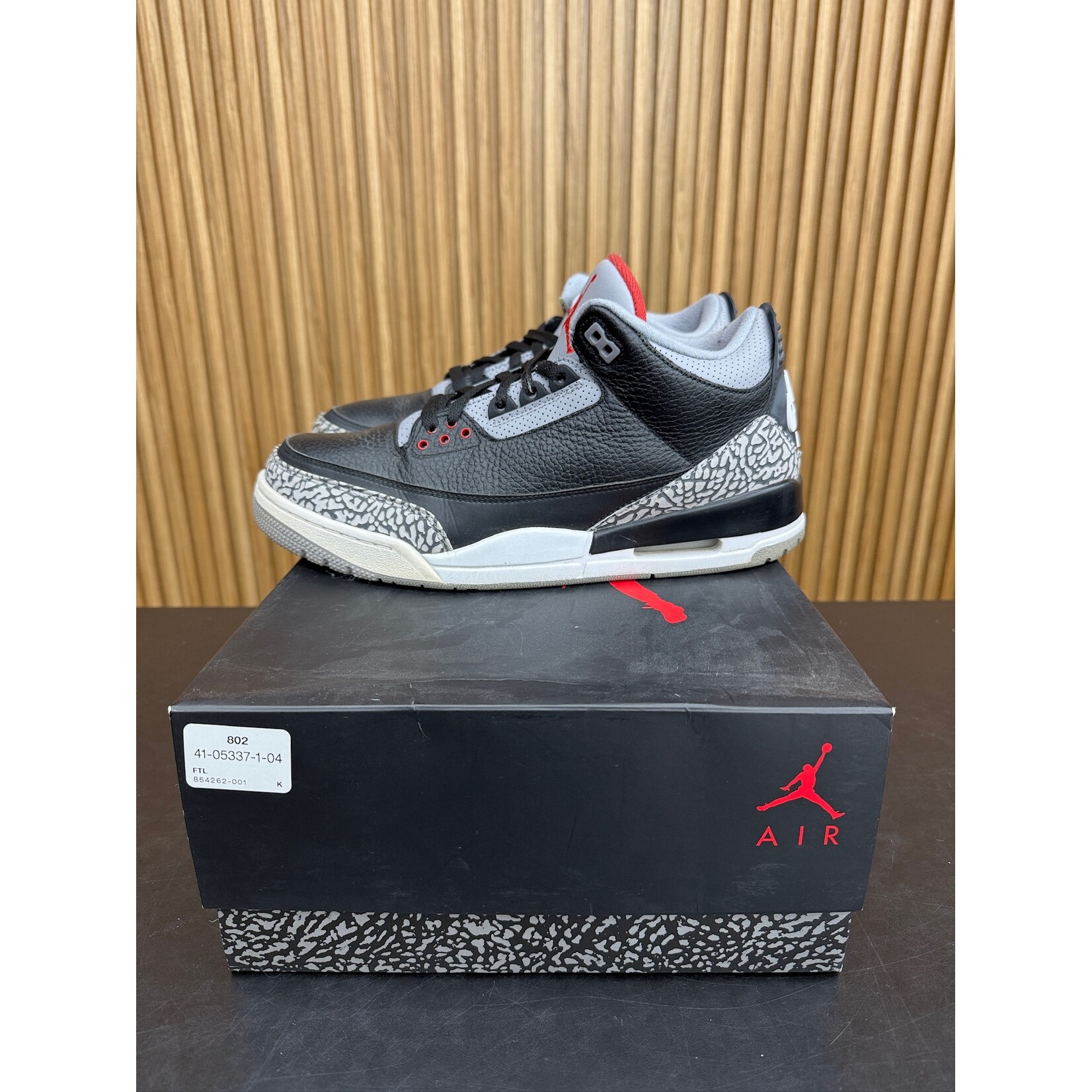 Jordan Jordan 3 Retro Black Cement (2018) Size 10.5, PREOWNED*