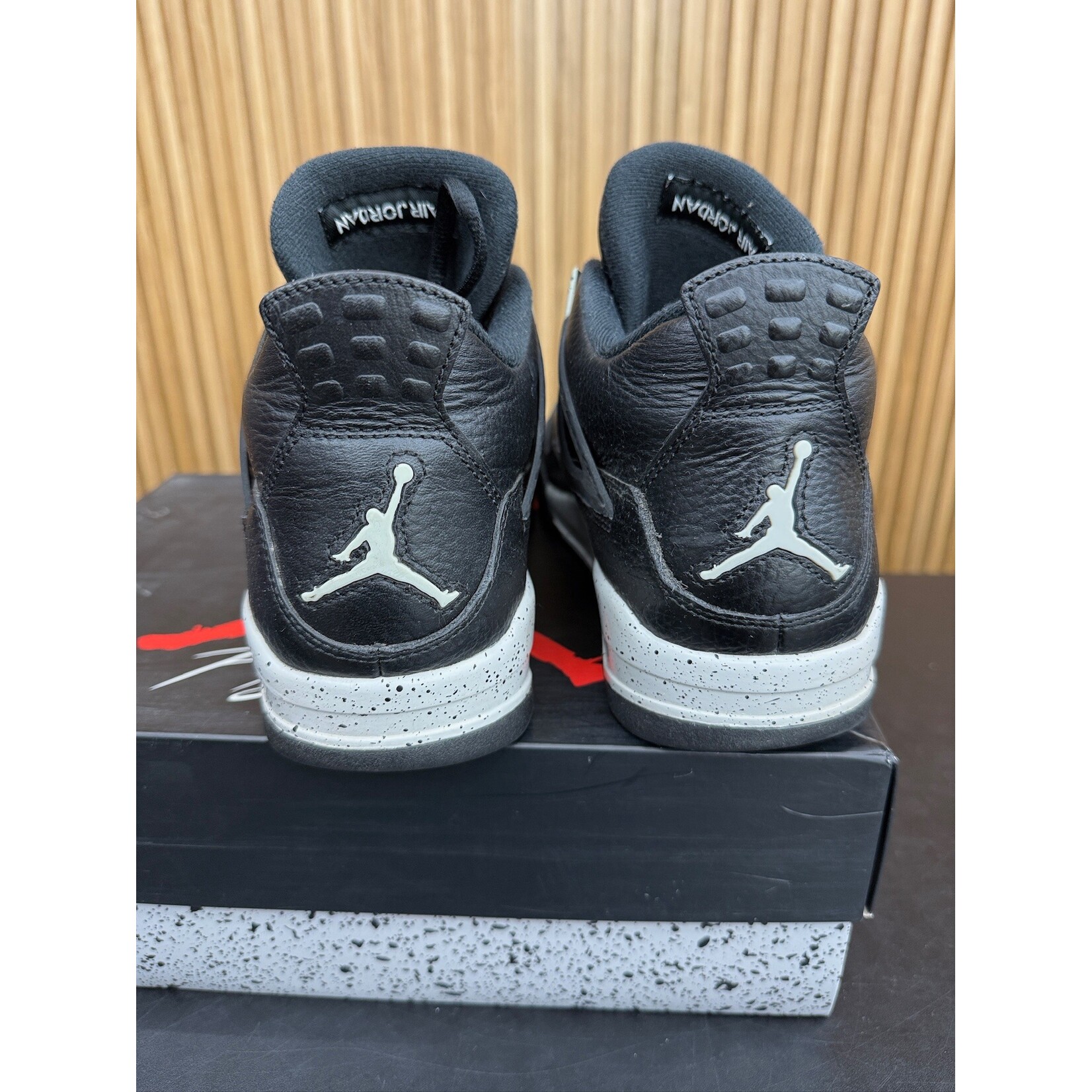 Jordan Jordan 4 Retro Oreo (2015) Size 10.5, PREOWNED*