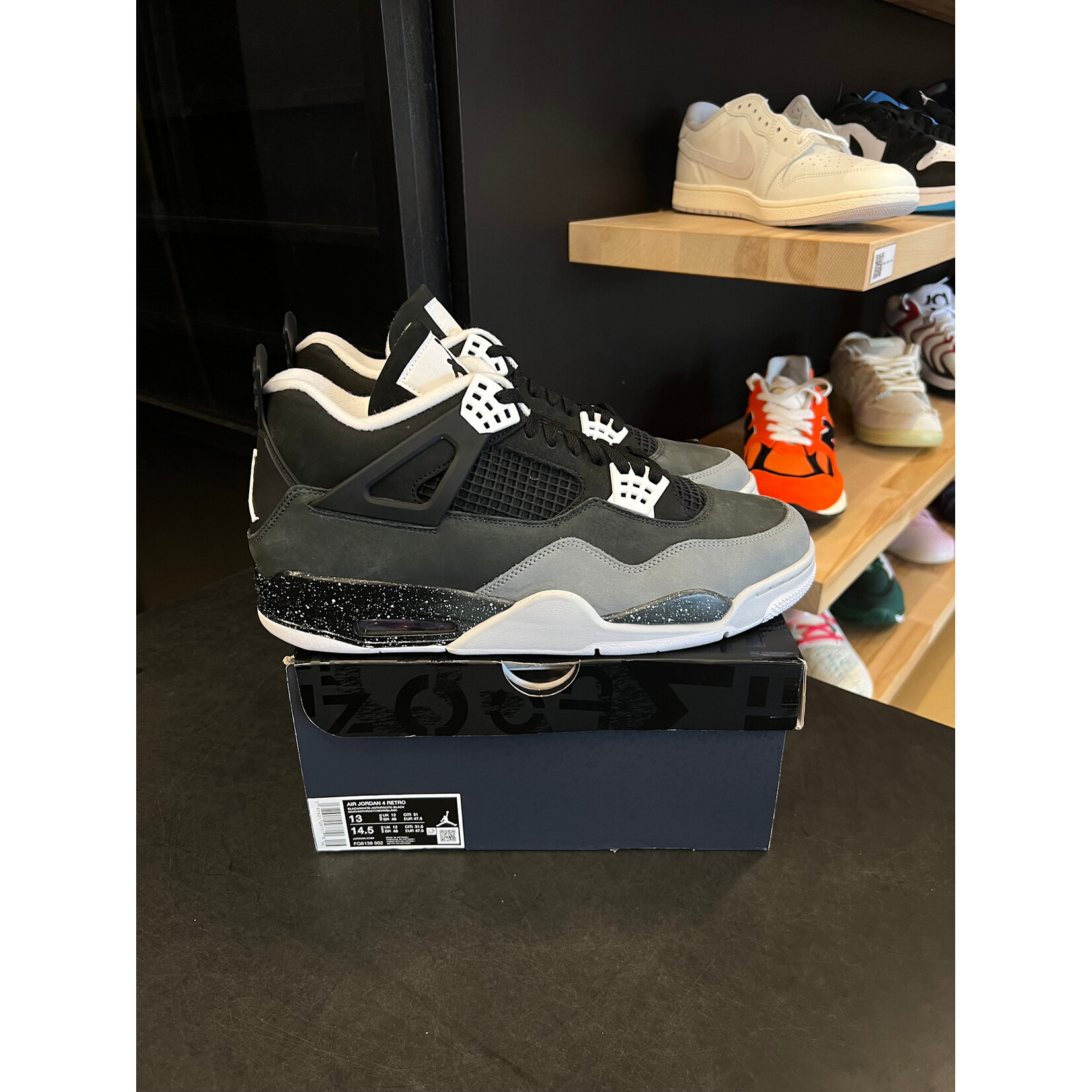Jordan Jordan 4 Retro Fear (2024) Size 13, PREOWNED