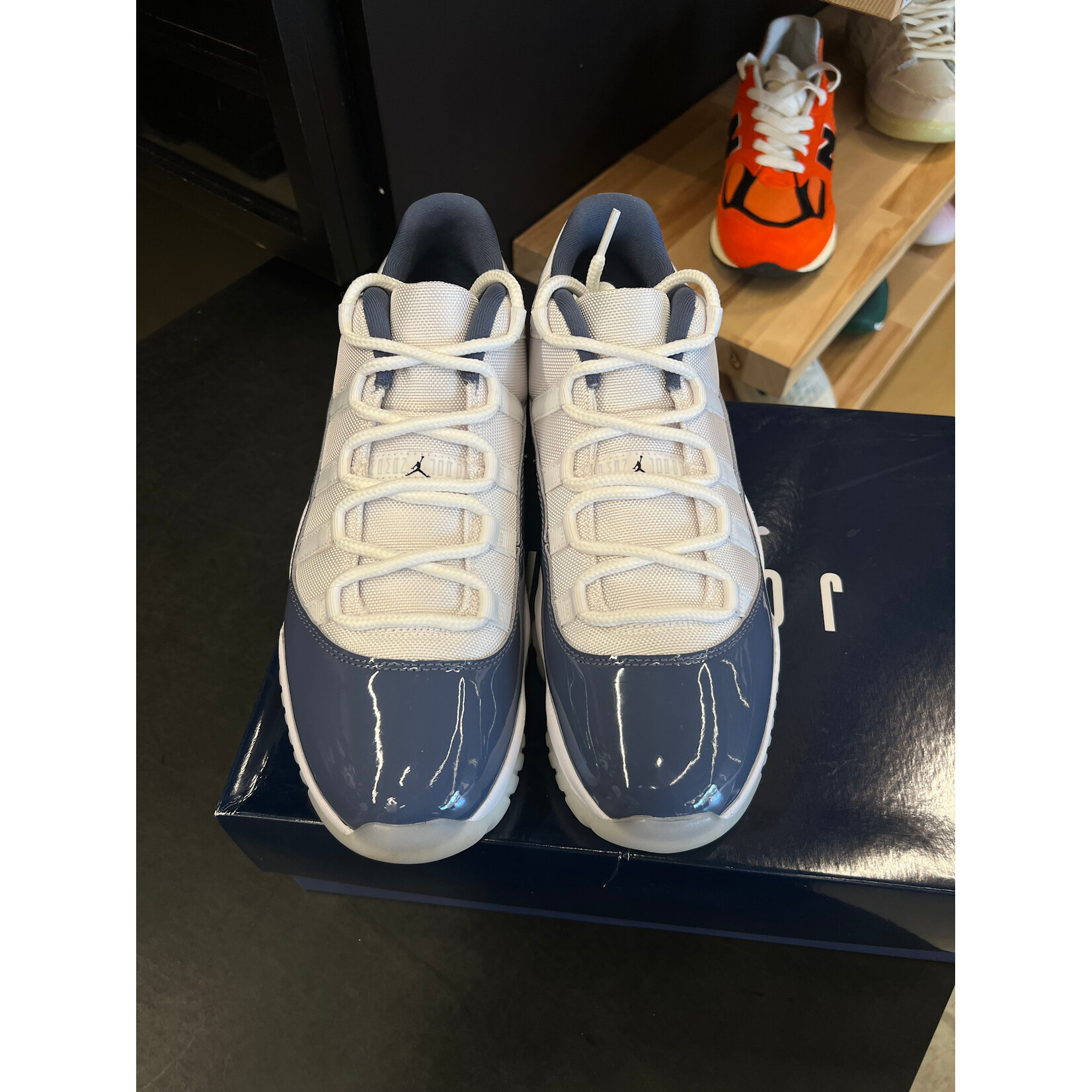 Jordan Jordan 11 Retro Low Diffused Blue Size 12, PREOWNED