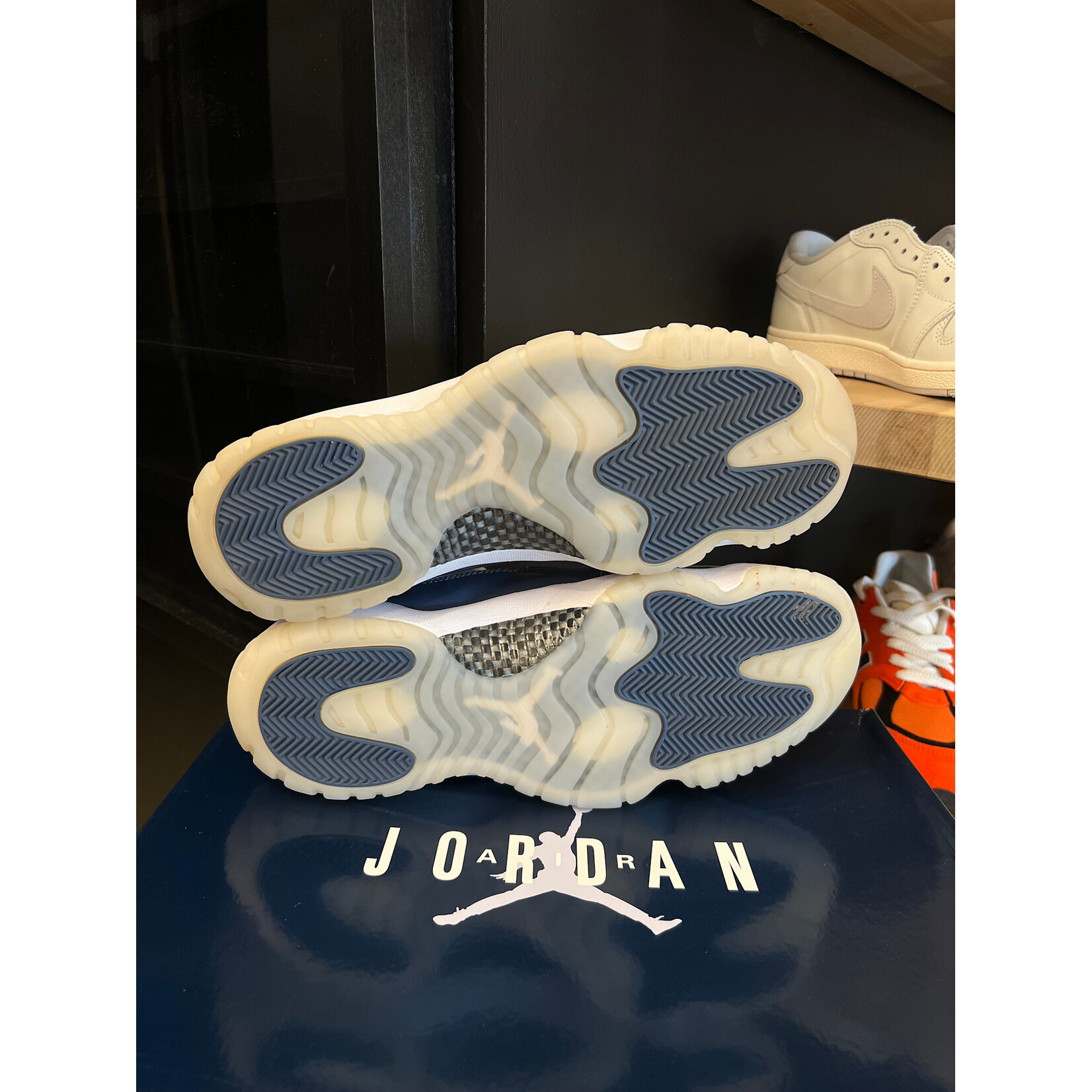 Jordan Jordan 11 Retro Low Diffused Blue Size 12, PREOWNED