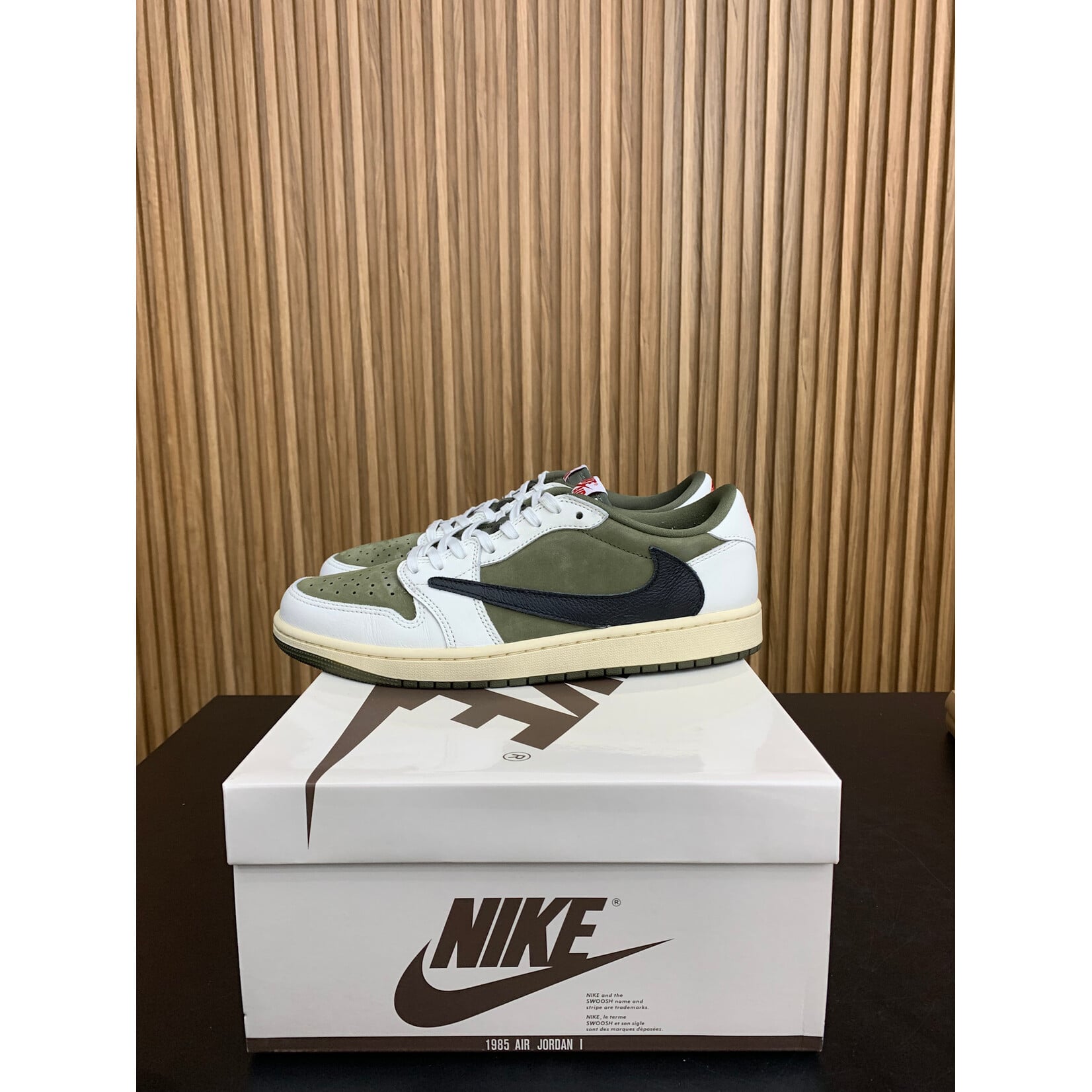 Jordan Jordan 1 Retro Low OG SP Travis Scott Medium Olive Size 9.5, PREOWNED