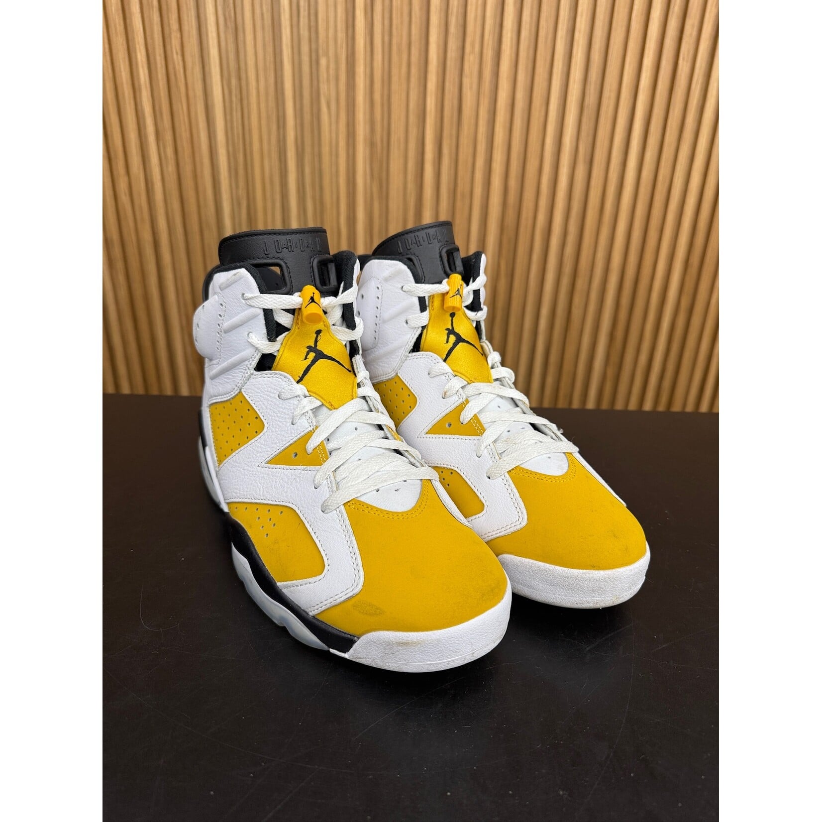 Jordan Jordan 6 Retro Yellow Ochre Size 13, PREOWNED NO BOX*