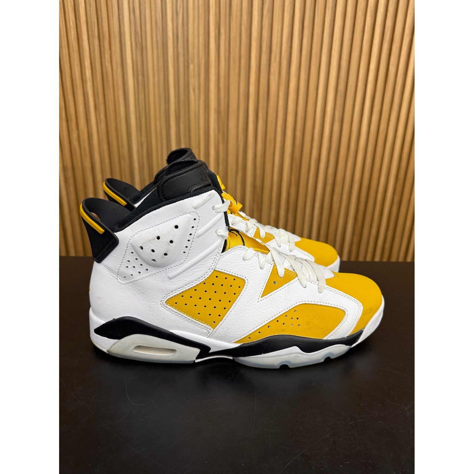 Jordan Jordan 6 Retro Yellow Ochre Size 13, PREOWNED NO BOX*