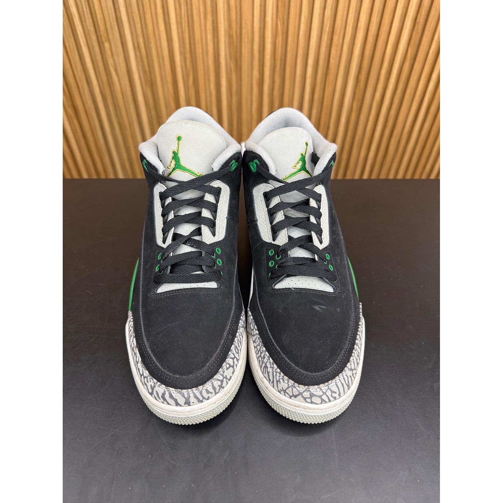 Jordan Jordan 3 Retro Pine Green Size 12.5, PREOWNED NO BOX*