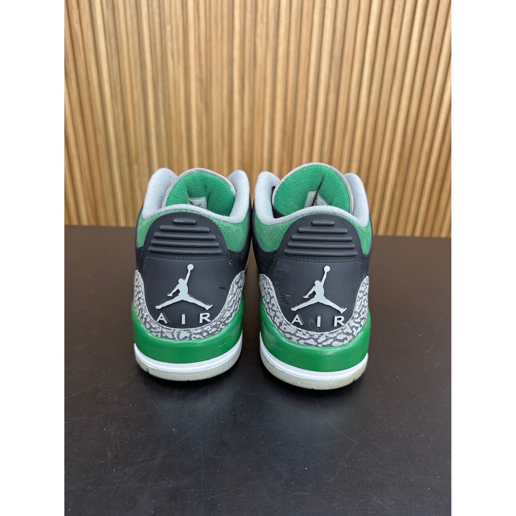Jordan Jordan 3 Retro Pine Green Size 12.5, PREOWNED NO BOX*