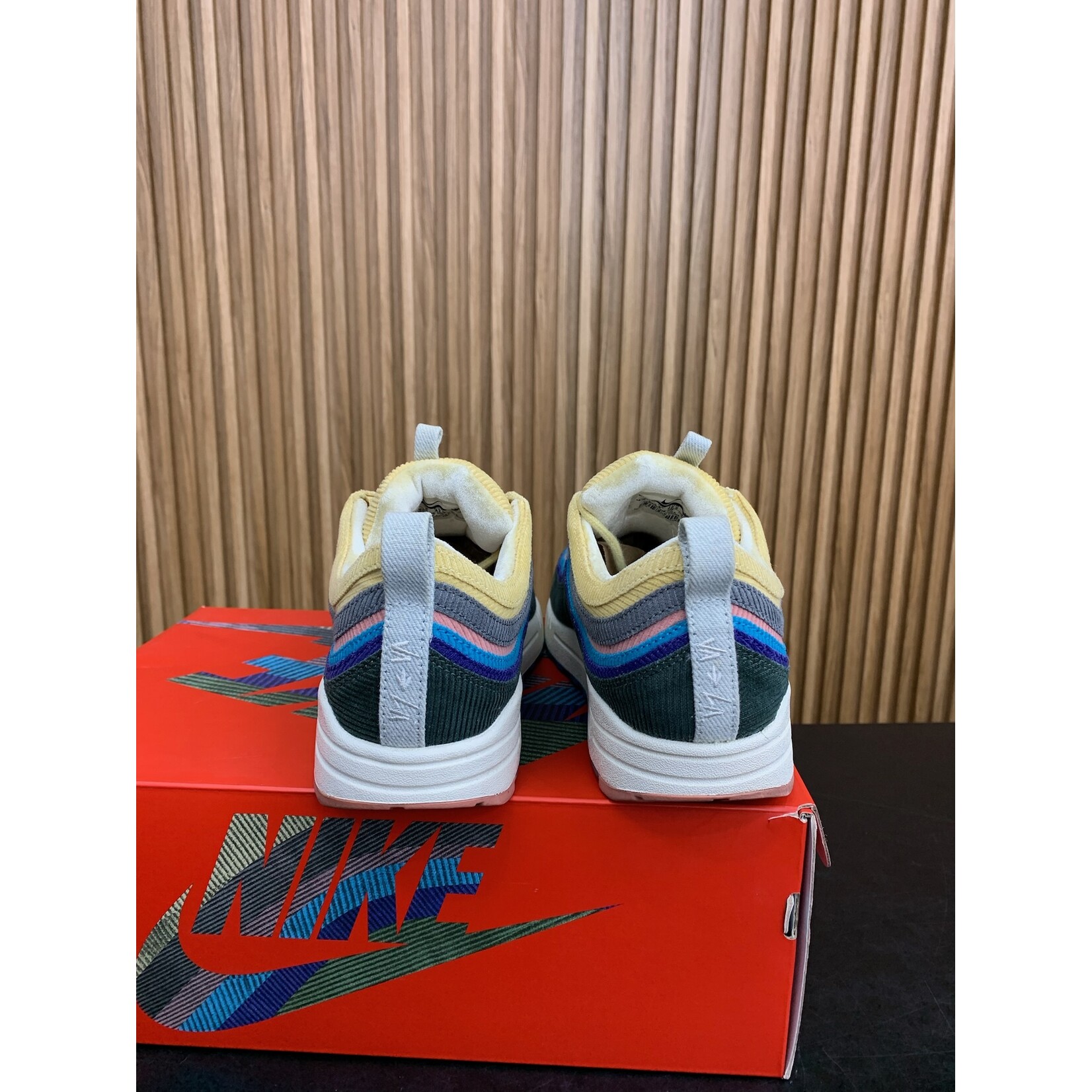 Nike Nike Air Max 1/97 Sean Wotherspoon (Extra Lace Set Only) Size 9, PREOWNED*