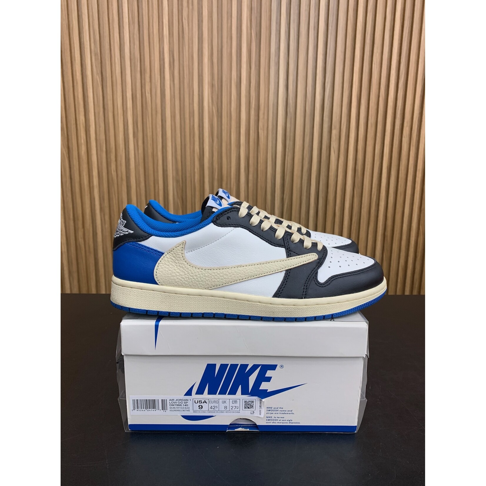 Jordan Jordan 1 Retro Low OG SP Fragment x Travis Scott Size 9, PREOWNED*