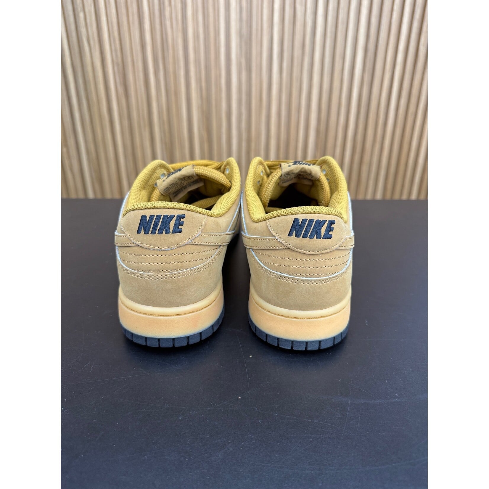 Nike Nike Dunk Low Retro SE Wheat Gum Size 12, PREOWNED NO BOX