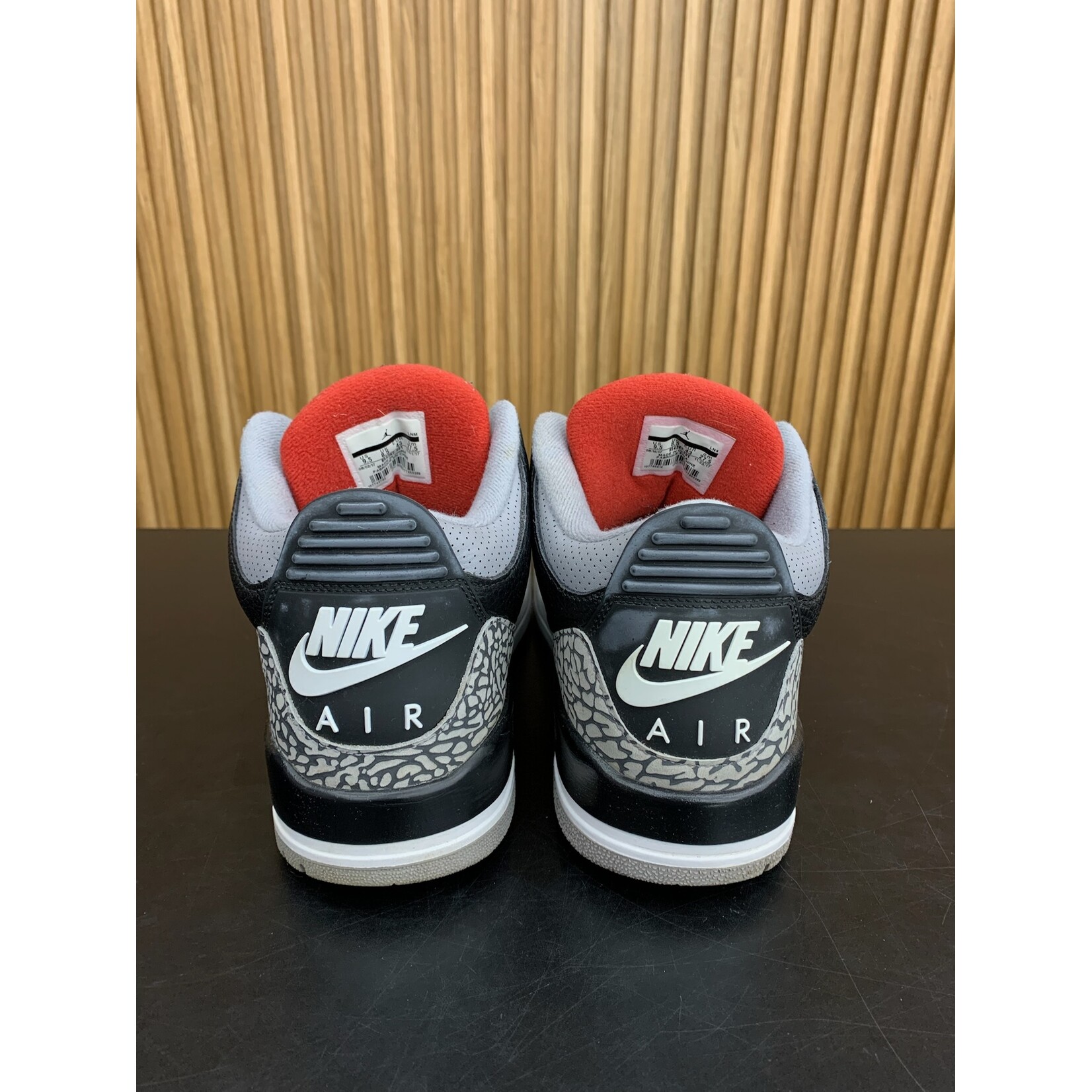 Jordan Jordan 3 Retro Black Cement (2018) Size 8.5, PREOWNED NO BOX*