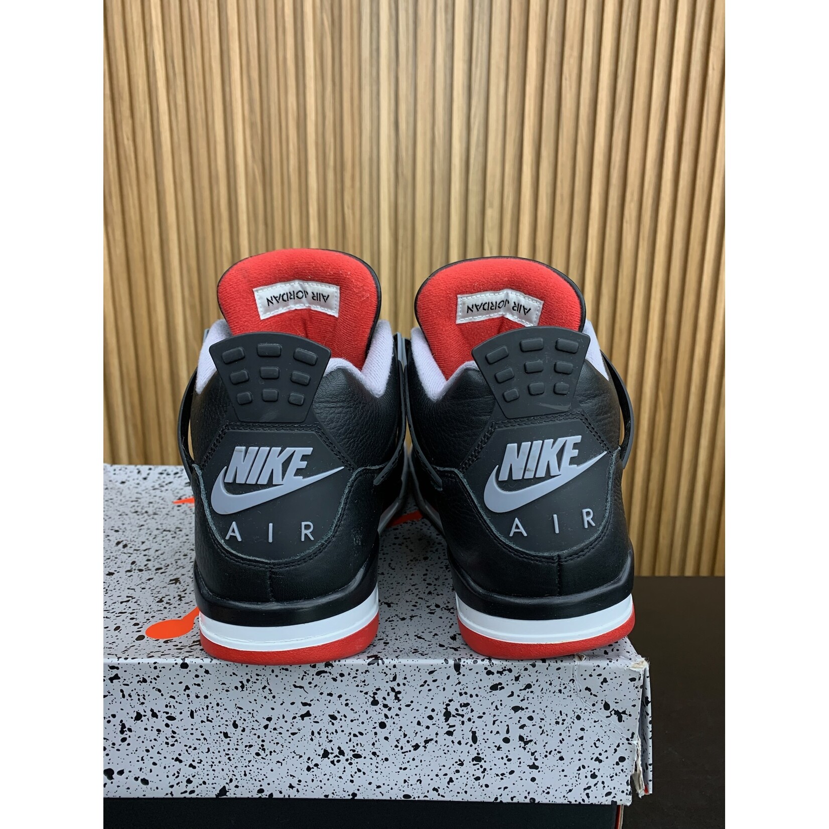 Jordan Jordan 4 Retro Bred Reimagined Size 10.5, PREOWNED*