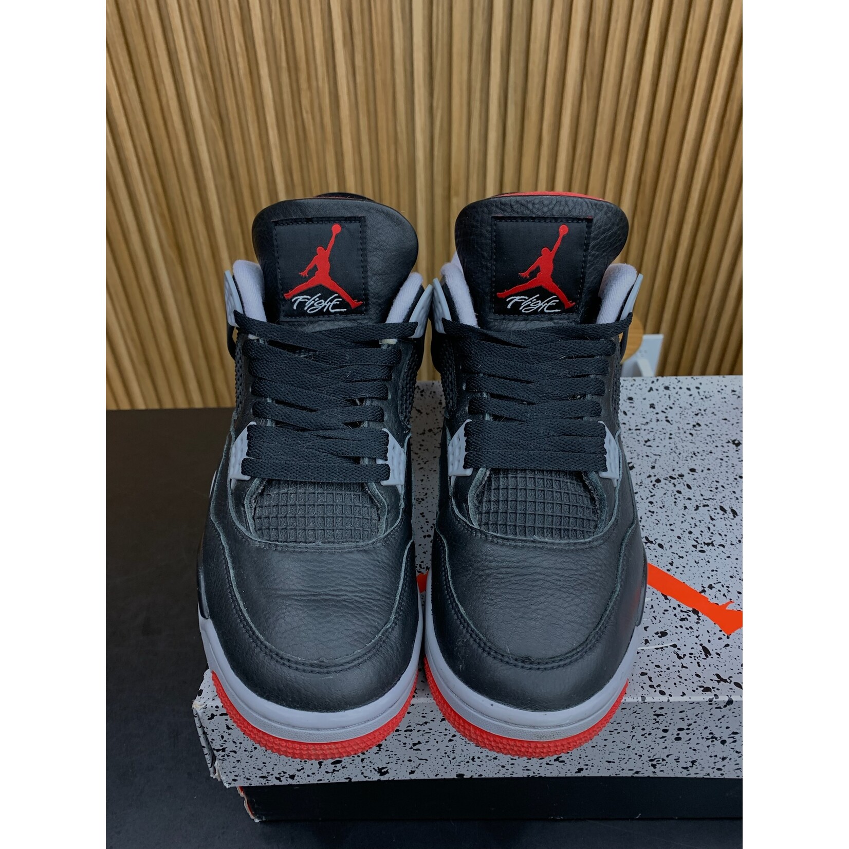 Jordan Jordan 4 Retro Bred Reimagined Size 10.5, PREOWNED*