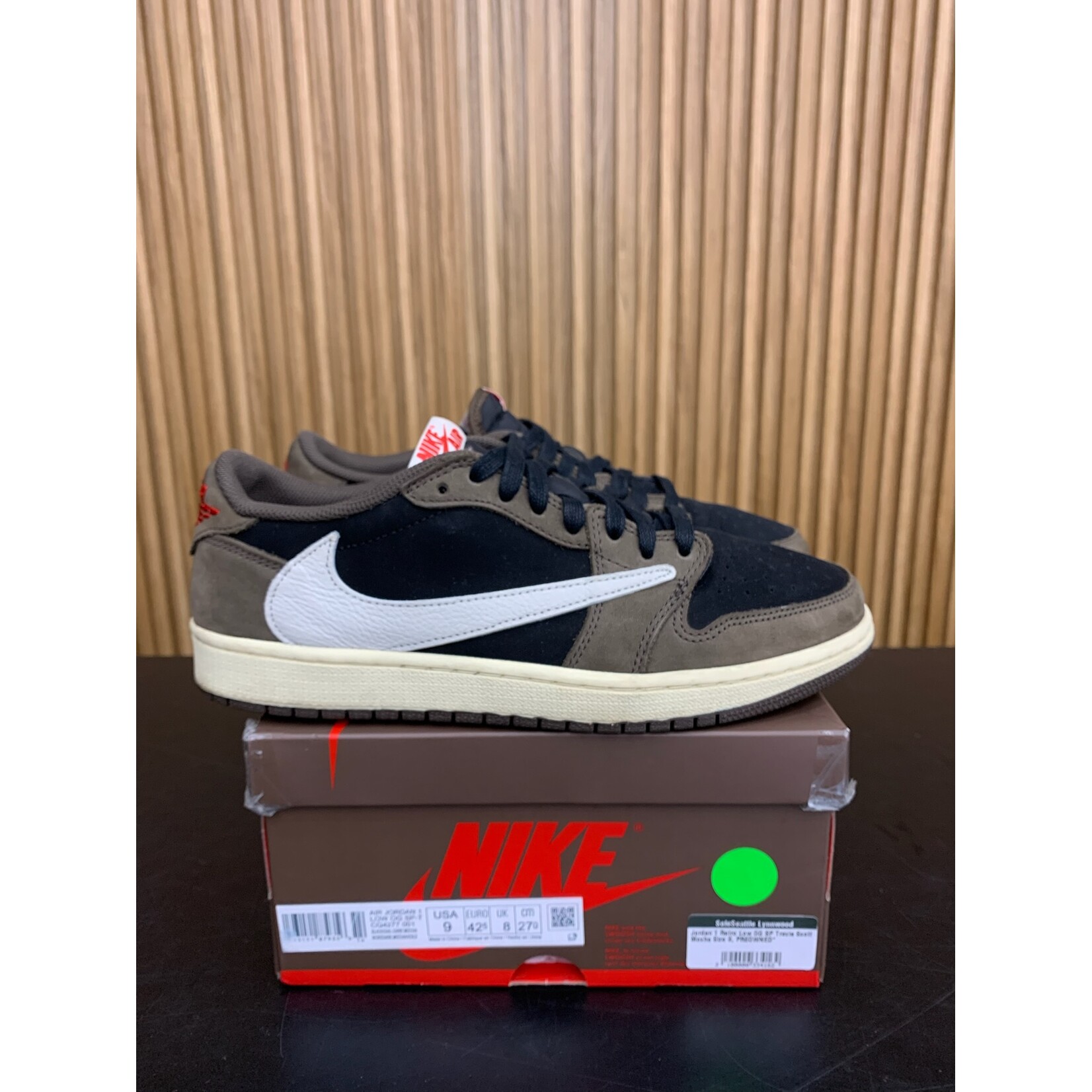 Jordan Jordan 1 Retro Low OG SP Travis Scott Mocha Size 9, PREOWNED*