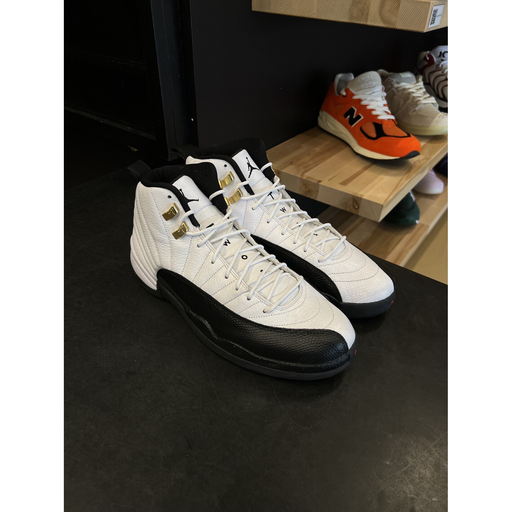 Jordan Jordan 12 Retro Taxi (2013) Size 11.5, PREOWNED NO BOX*