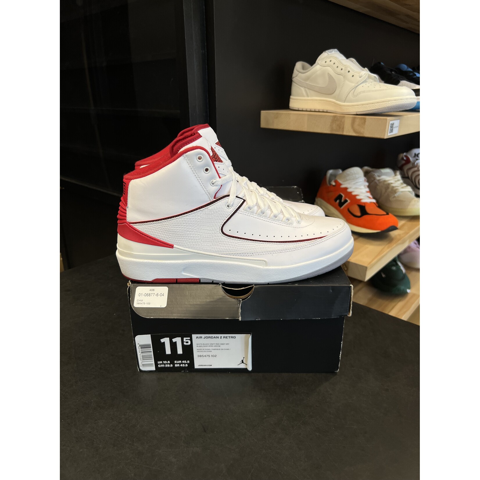 Jordan Jordan 2 Retro White Red (2014) Size 11.5, PREOWNED*