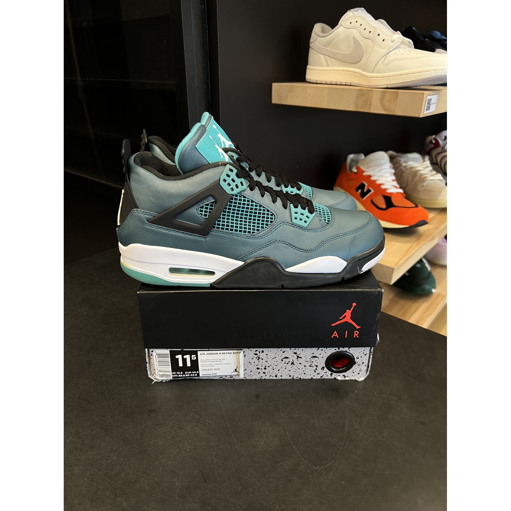 Jordan Jordan 4 Retro Teal Size 11.5, PREOWNED*