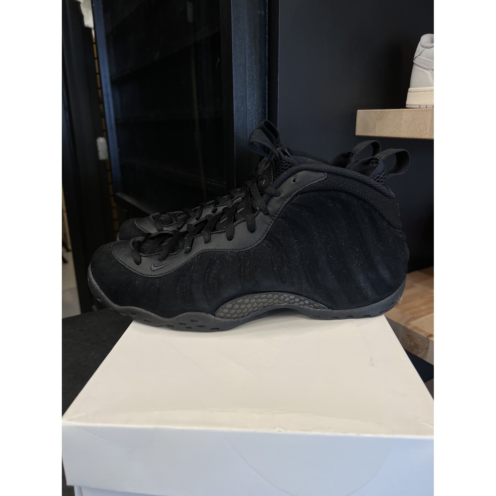 Jordan Nike Air Foamposite One Black Suede Size 12, PREOWNED*
