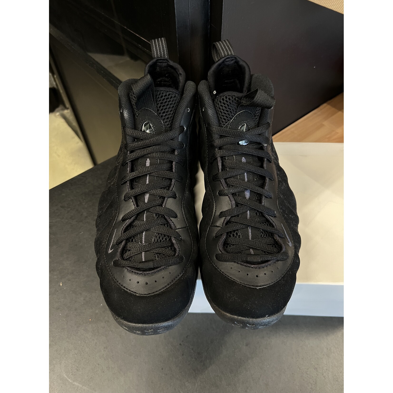 Jordan Nike Air Foamposite One Black Suede Size 12, PREOWNED*