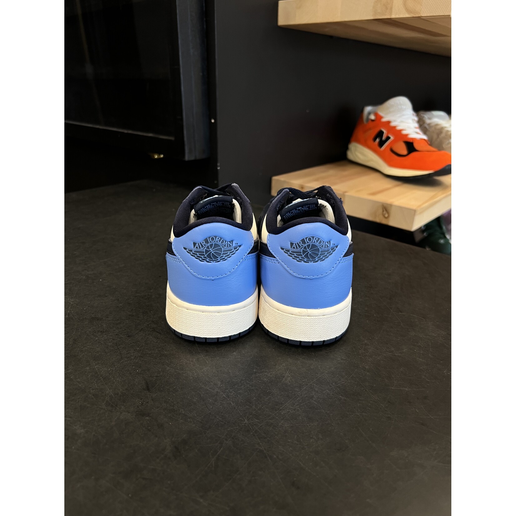 Nike Jordan 1 Low OG Obsidian UNC (GS) Size 6.5, PREOWNED NO BOX
