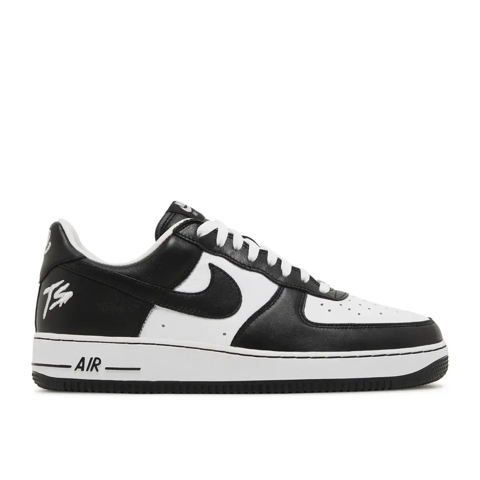 Nike Nike Air Force 1 Low QS Terror Squad Blackout Size 11, DS BRAND NEW*