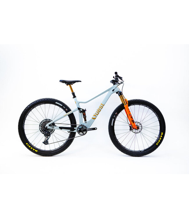 Quest Carbon Quest XCT Small GX lunar rock