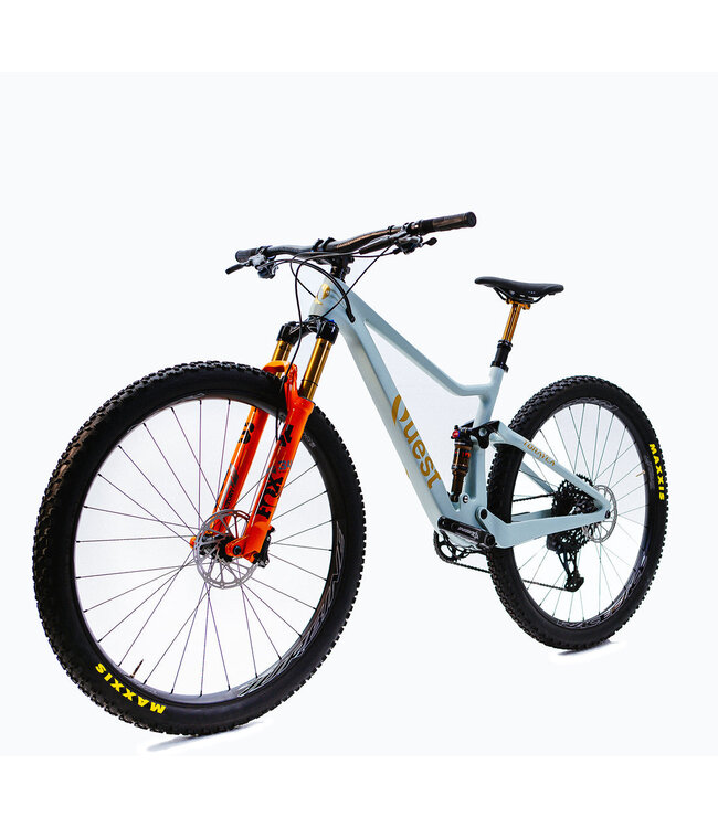 Quest Carbon Quest XCT Small GX lunar rock