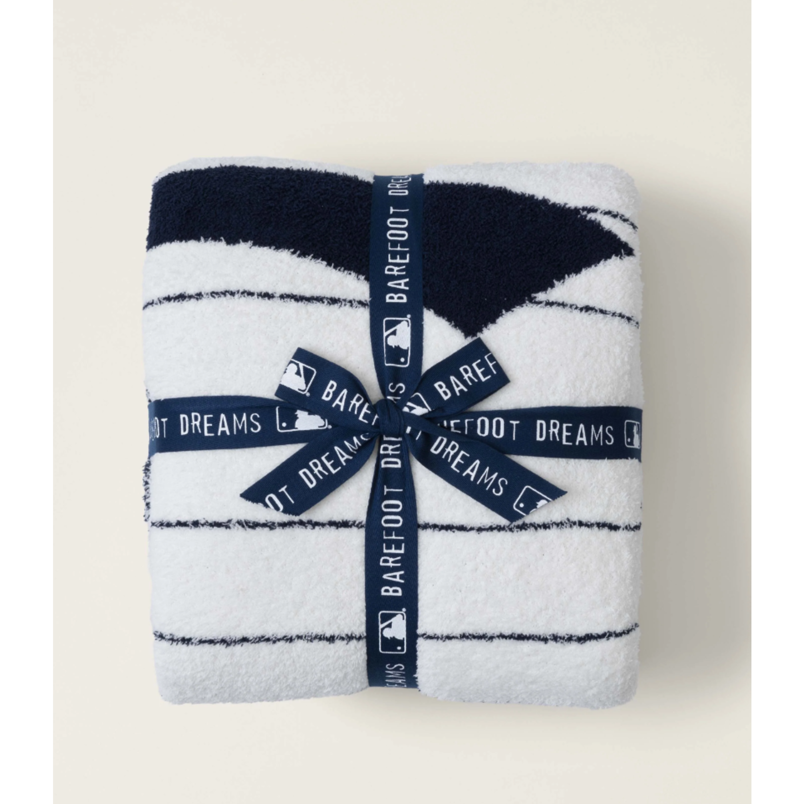 Barefoot Dreams CozyChic New York Yankees Throw