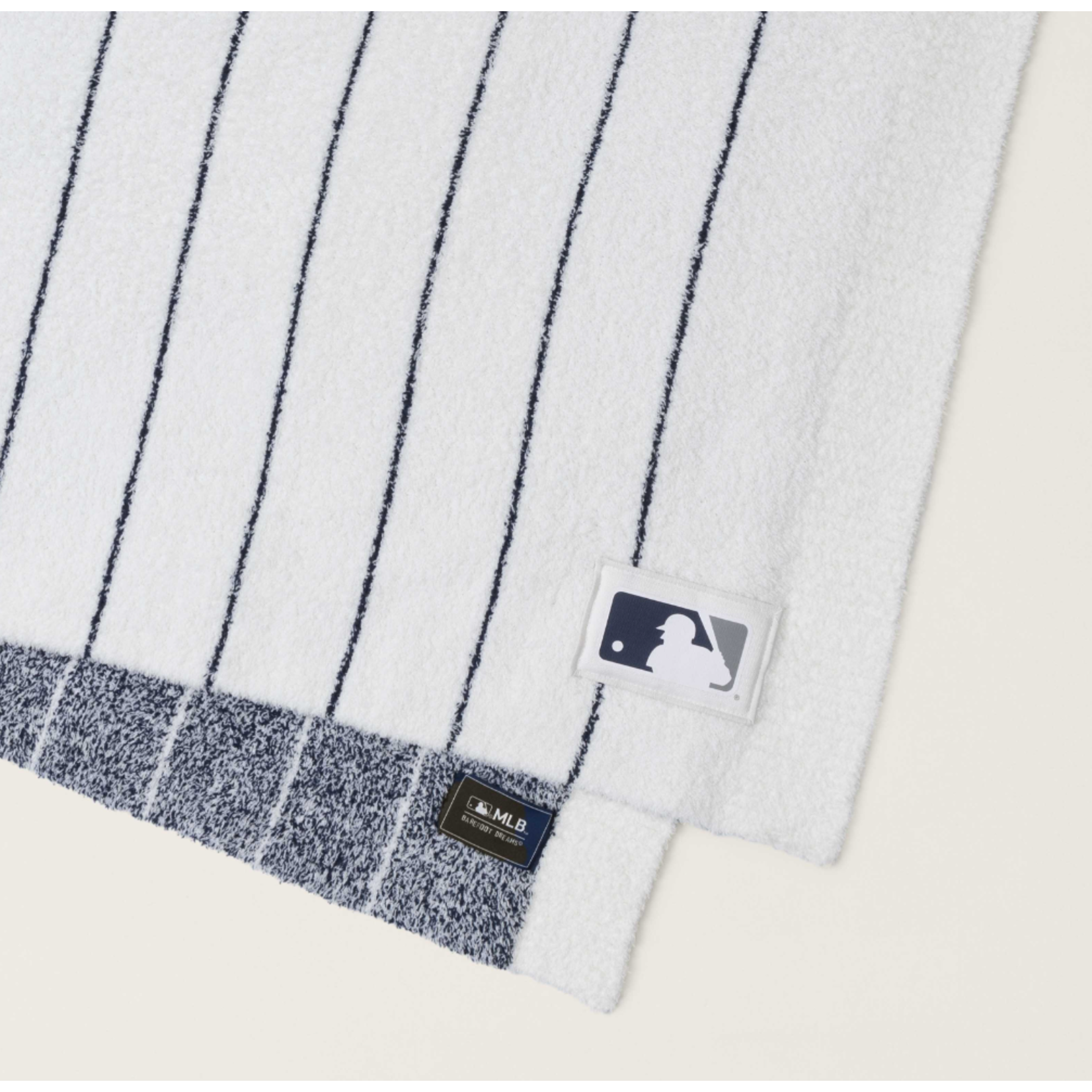 Barefoot Dreams CozyChic New York Yankees Throw