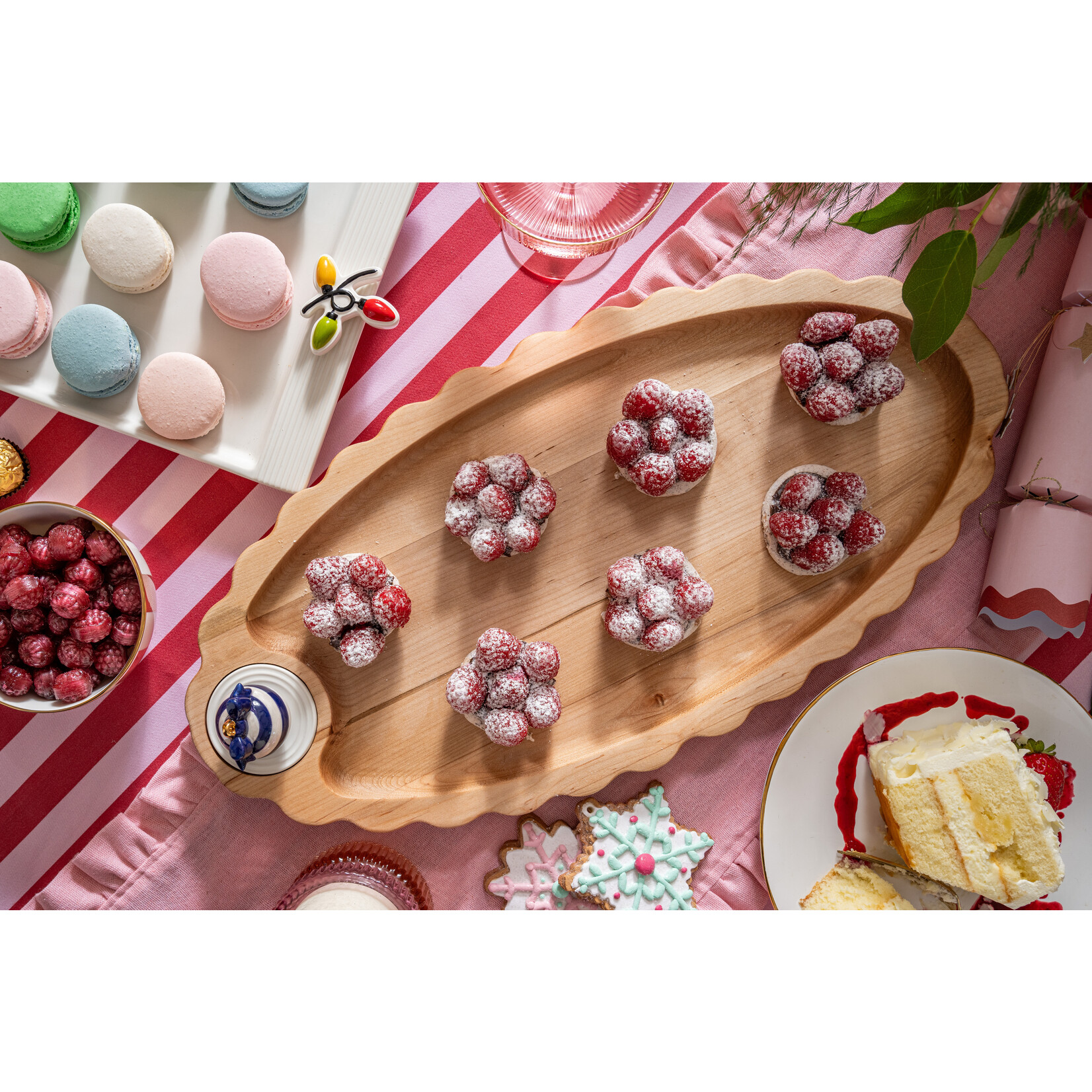 Nora Fleming Limited Edition Maple Scalloped Anniversary Board