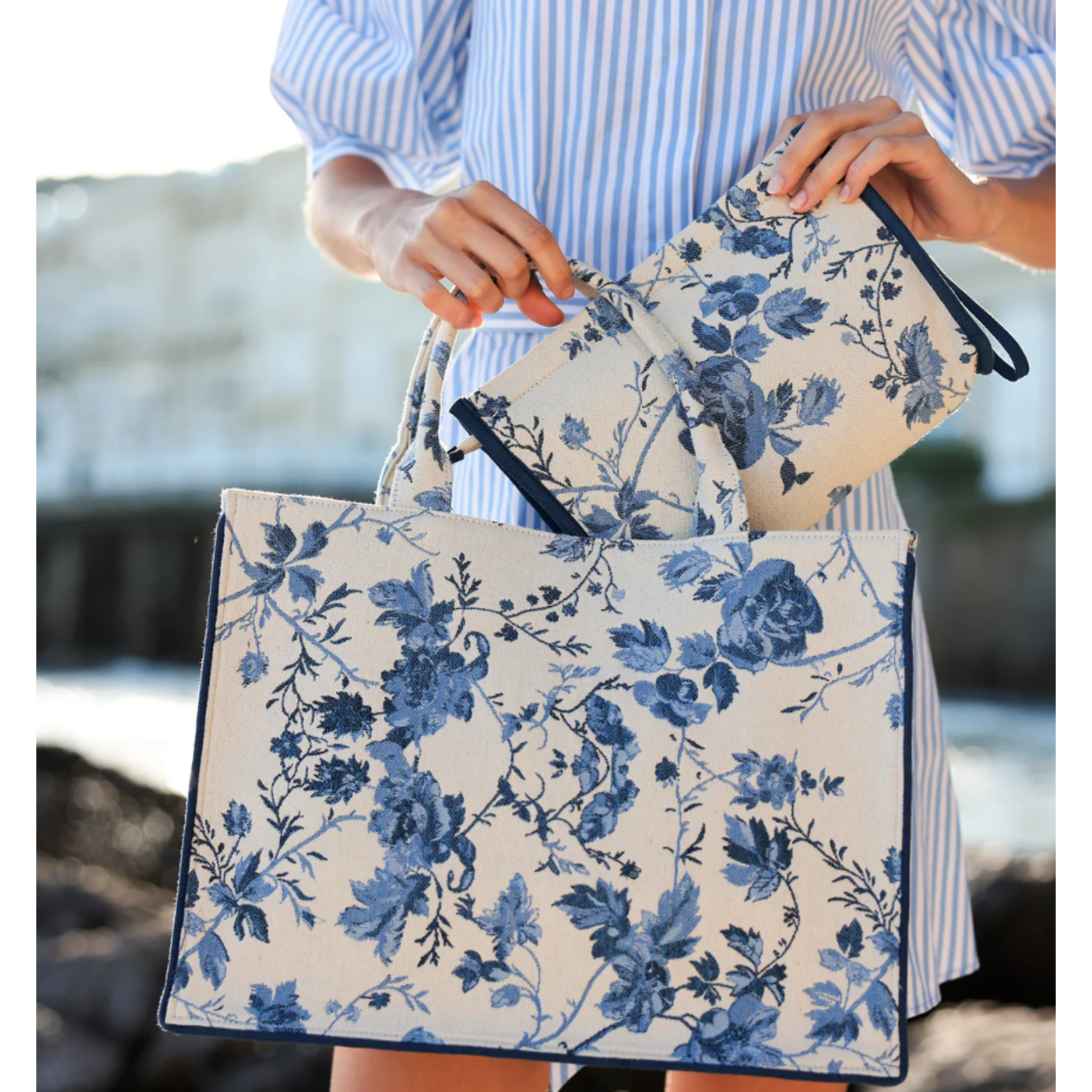 Fiorella Zip Pouch, Blue
