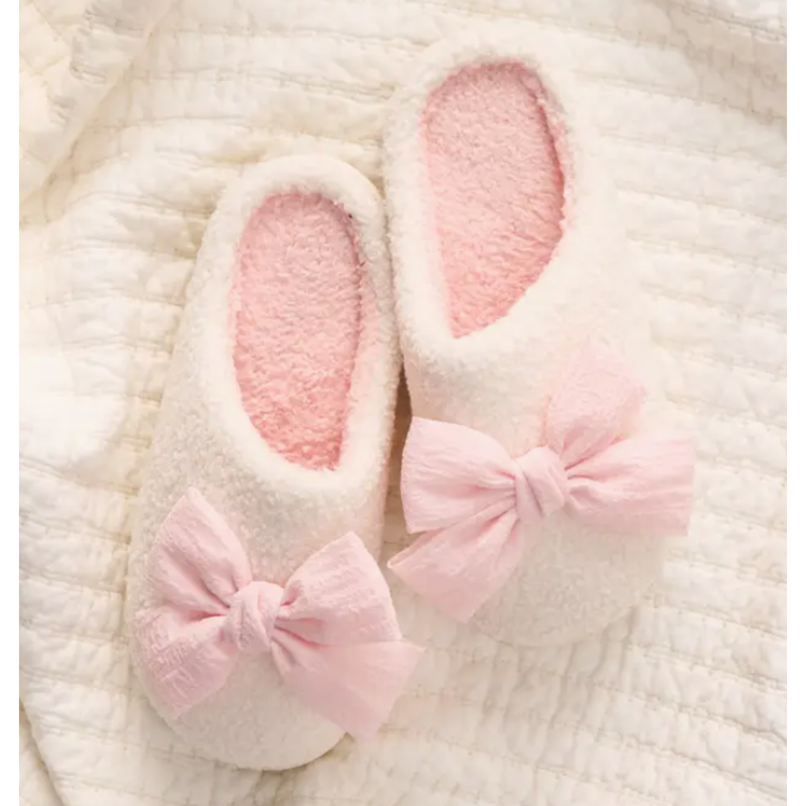 The Darling Effect Fuzzy Slippers Betty Bow
