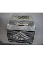 Hohner Hohner Anacleto Rey Aguila RA  III S FBbEb 5 Switch Compact Accordion Silver Chrome