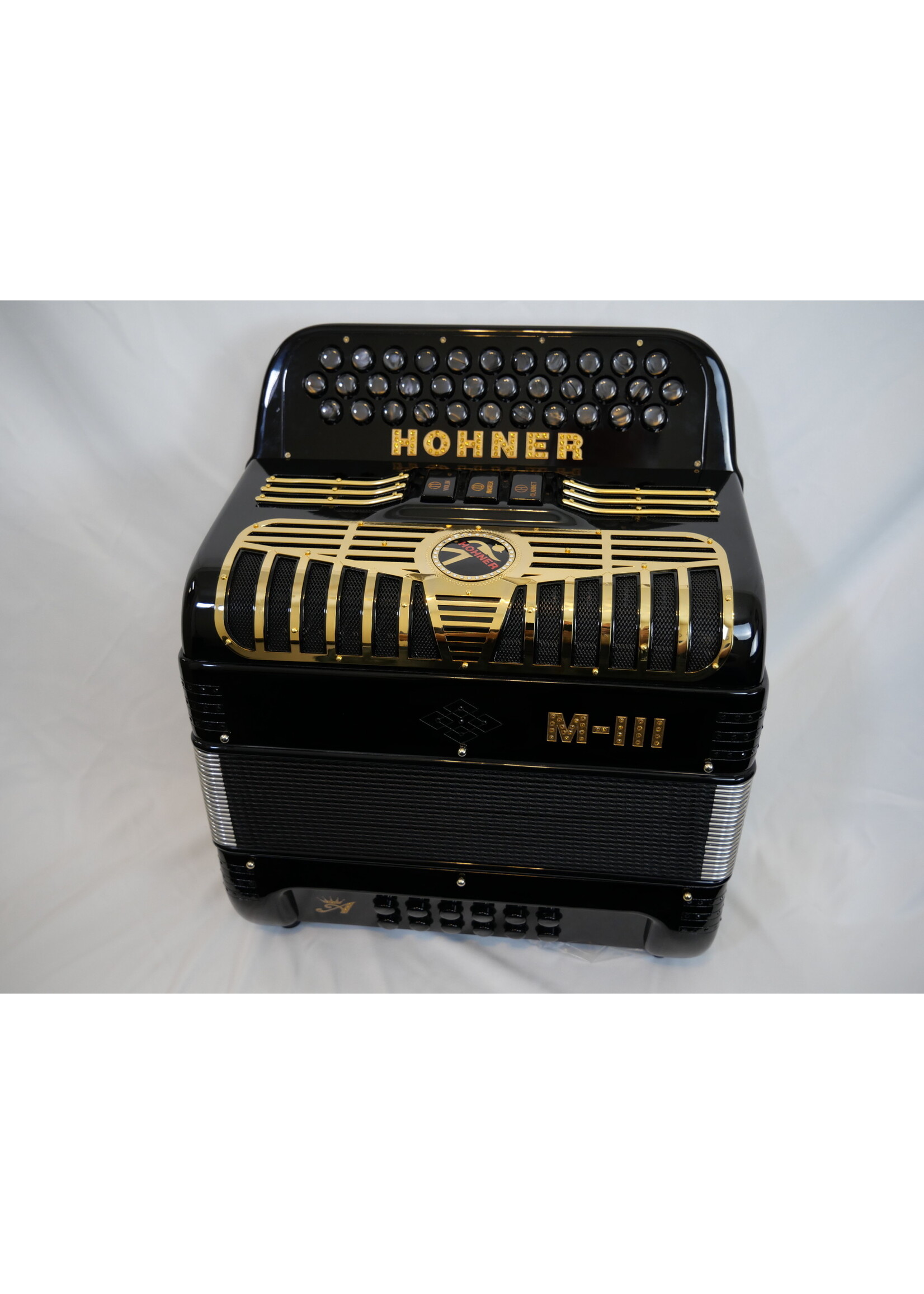 Hohner Hohner Anacleto Mark III EAD 3 Switch Compact Accordion Black Gold Grill