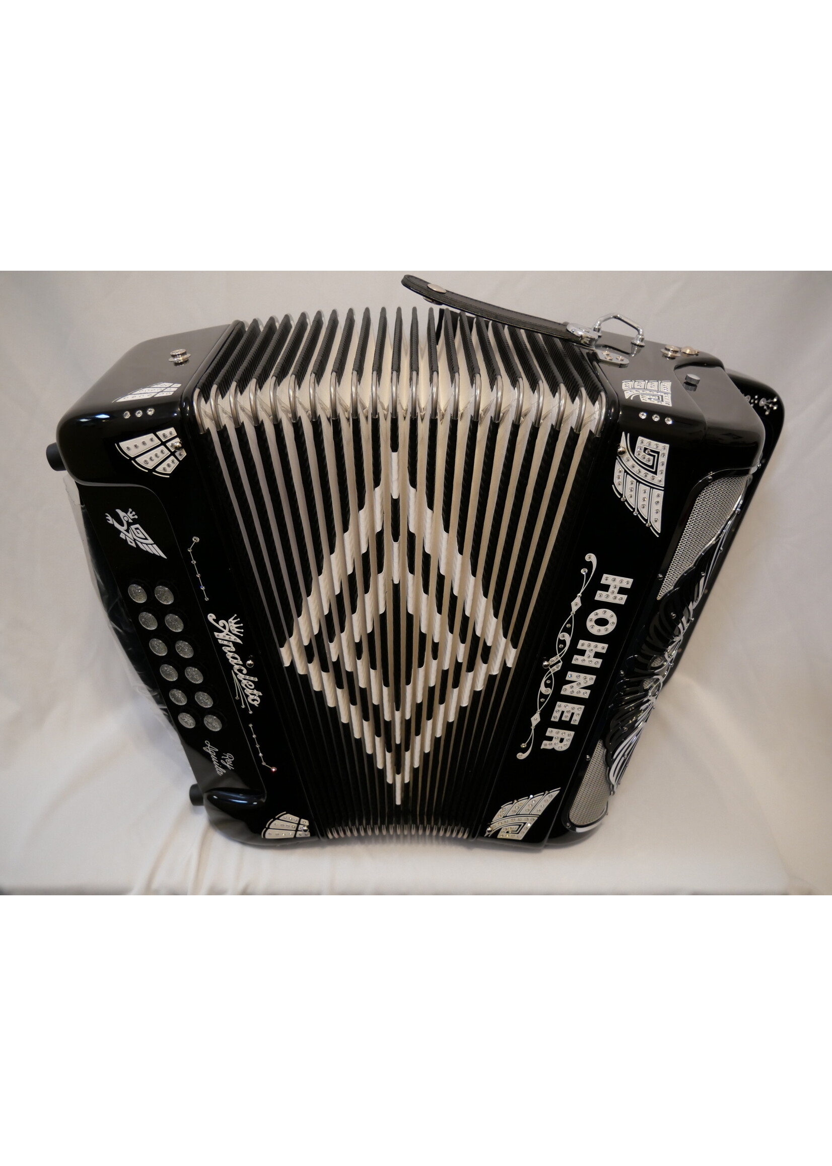 Hohner Hohner Anacleto Rey Aguila RA III S EAD 5 Switch Compact Accordion Black/Silver Chrome