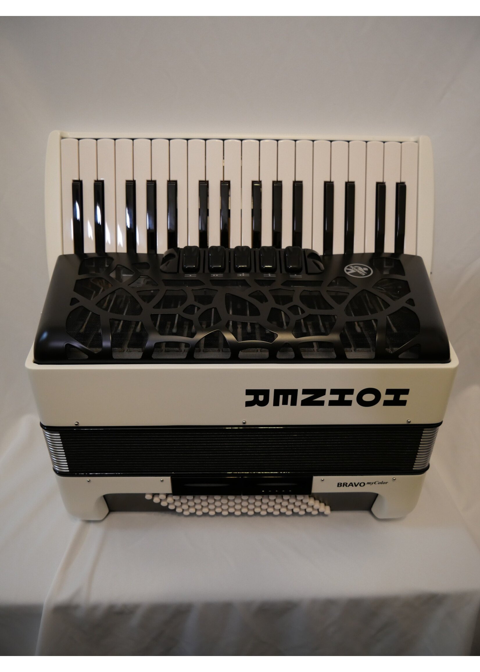 Hohner Bravo MyColor III 72 Day Piano Accordion Murphy s Music