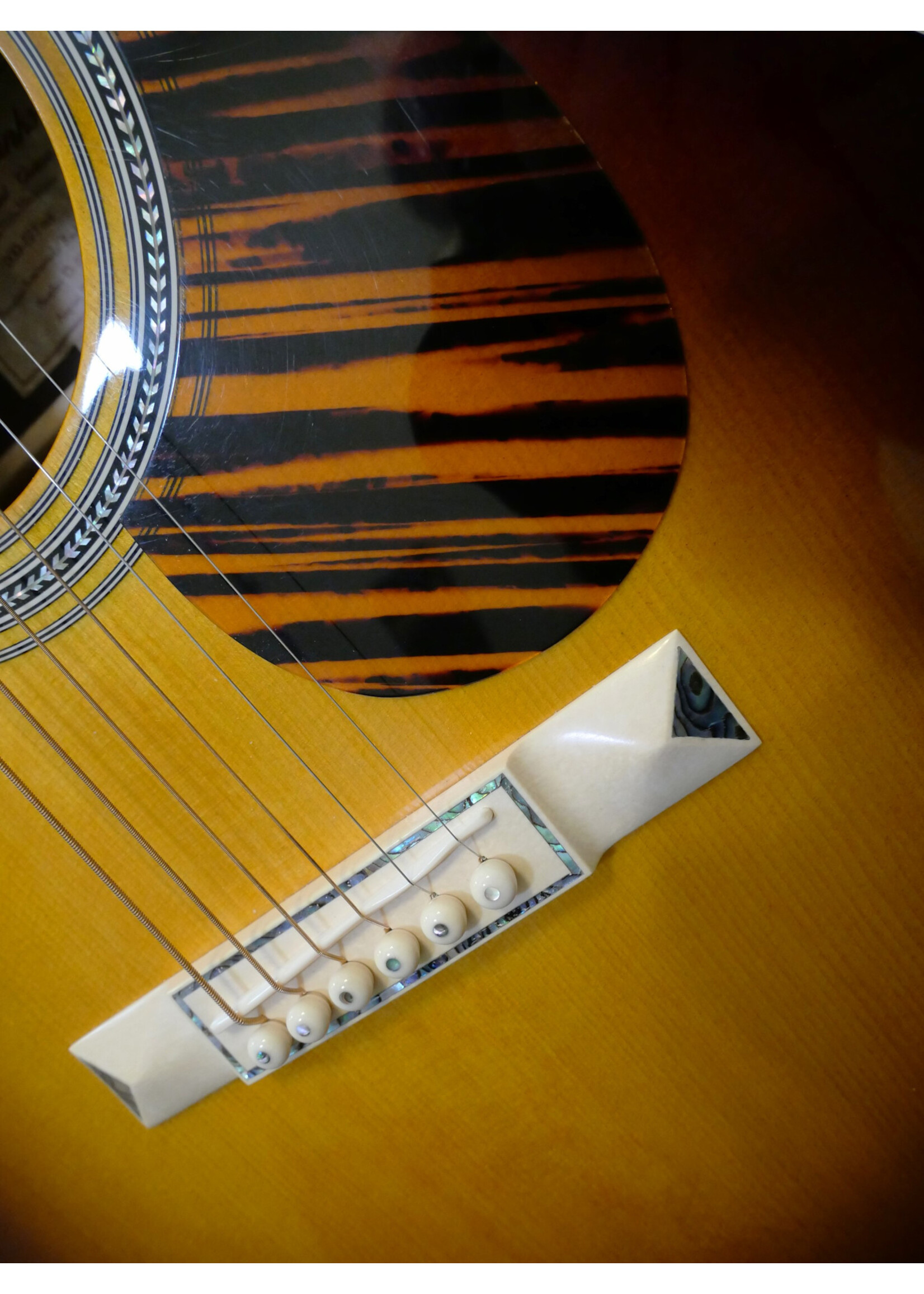 M.J. Franks MMC M.J. Franks 000-12 Fret Classical Guitar w/TKL Case