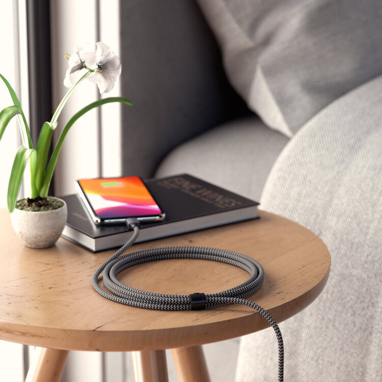 Satechi Charging Cable - Space Gray 6ft USB-C to Lightning (MFi certified)