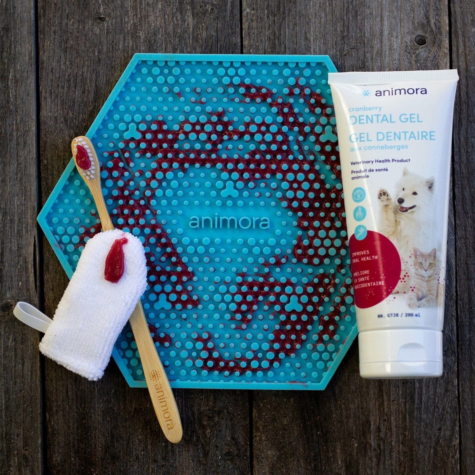 GEL DENTAIRE AU CANNEBERGE POUR CHIEN ET CHAT