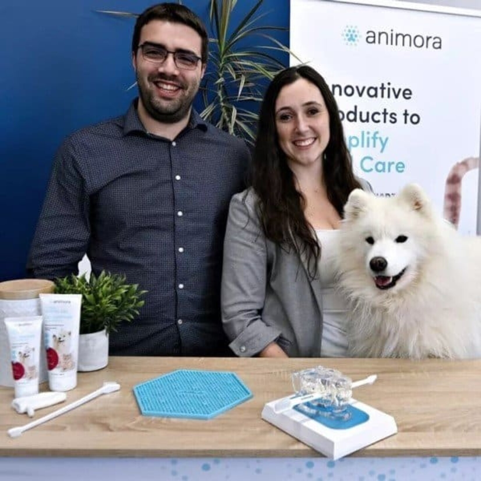 GEL DENTAIRE AU CANNEBERGE POUR CHIEN ET CHAT