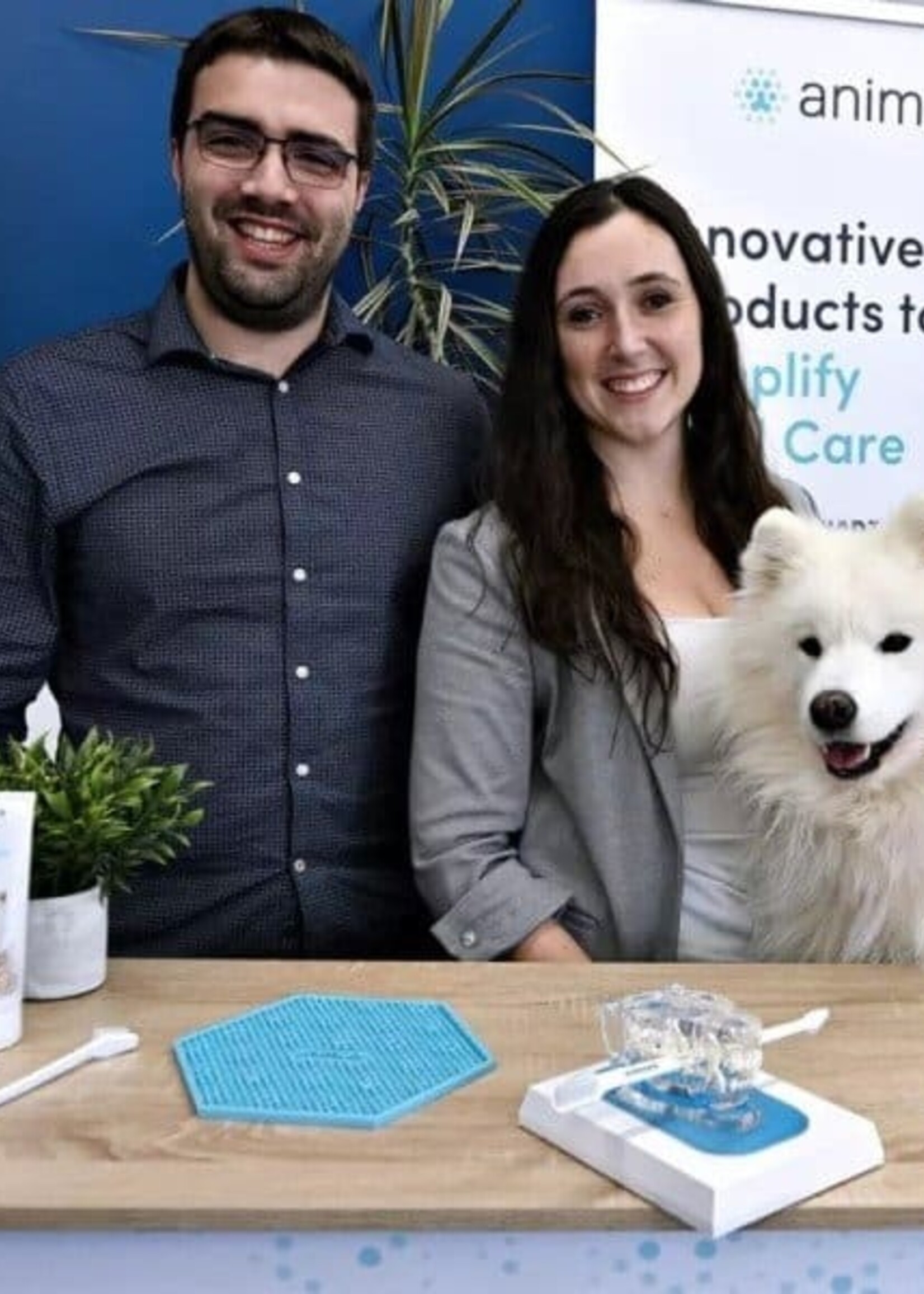 GEL DENTAIRE AU CANNEBERGE POUR CHIEN ET CHAT