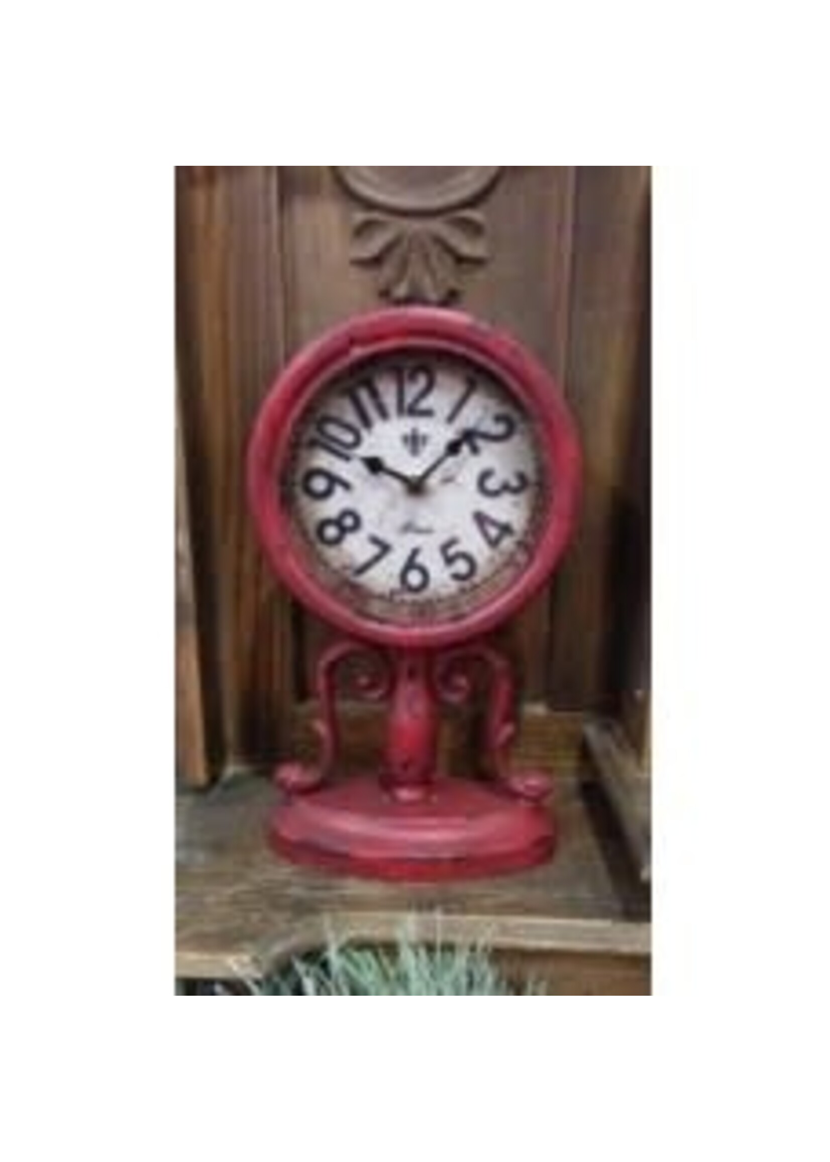 DNS Design Red Distressed Clock