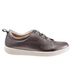 Trotters Trotters Avrille Women’s Slip-On Shoes