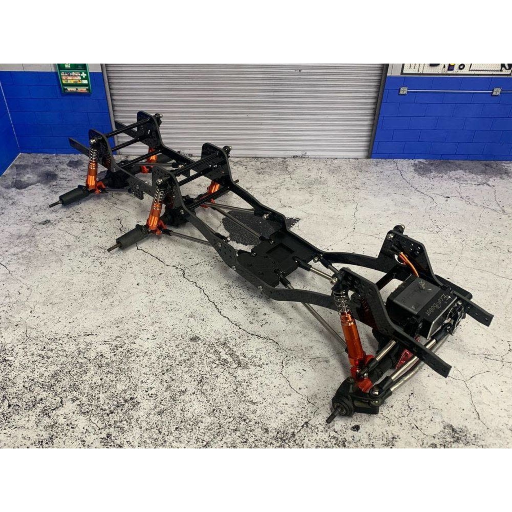 InTheWorks RC #TRX6TIHC  InTheWorks RC 14pc Titanium High Clearance GSPD 6x6