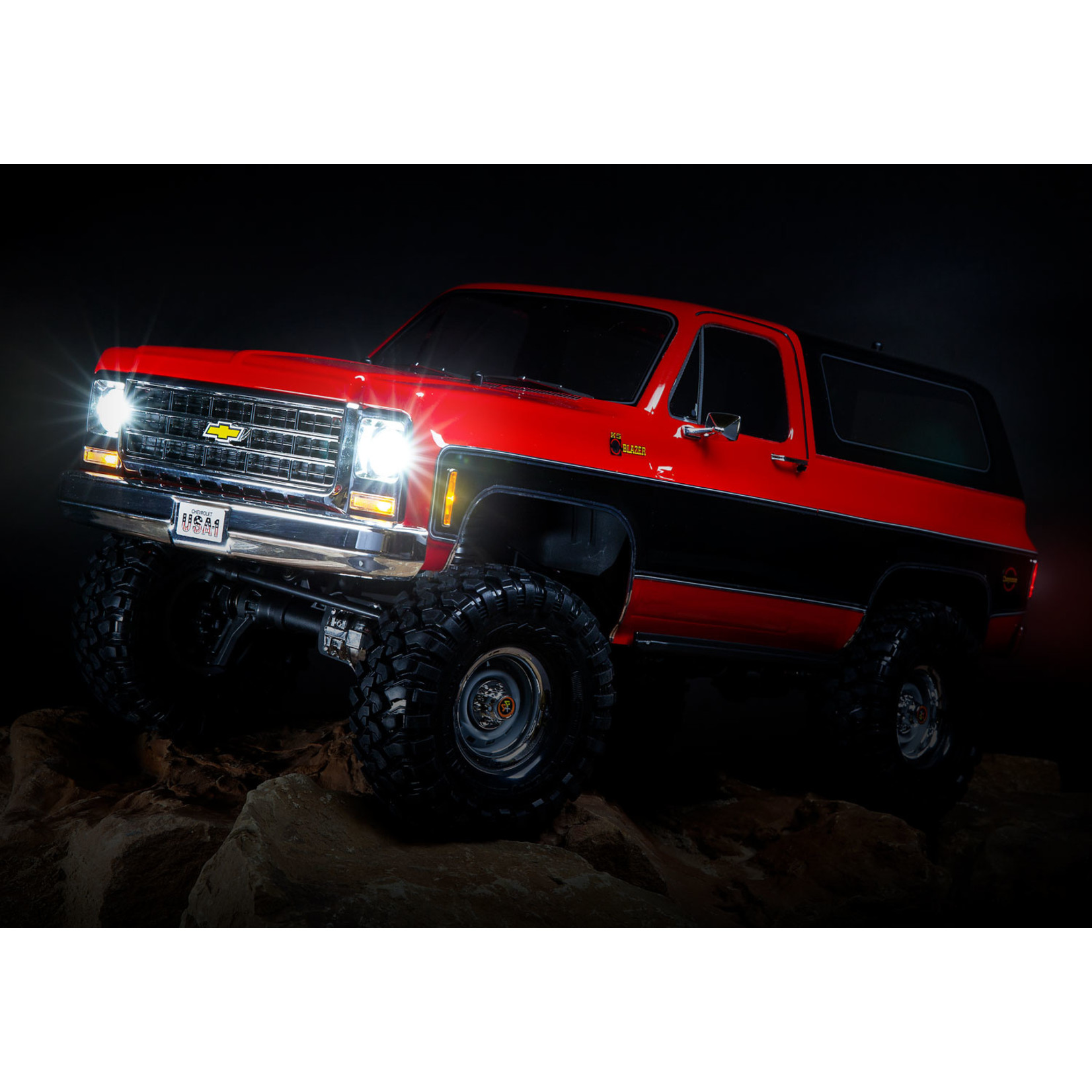 Traxxas #82076-4-RED Traxxas TRX-4 1/10 Trail Crawler Truck w/'79 Chevrolet K5 Blazer Body (Red) w/TQi 2.4GHz Radio
