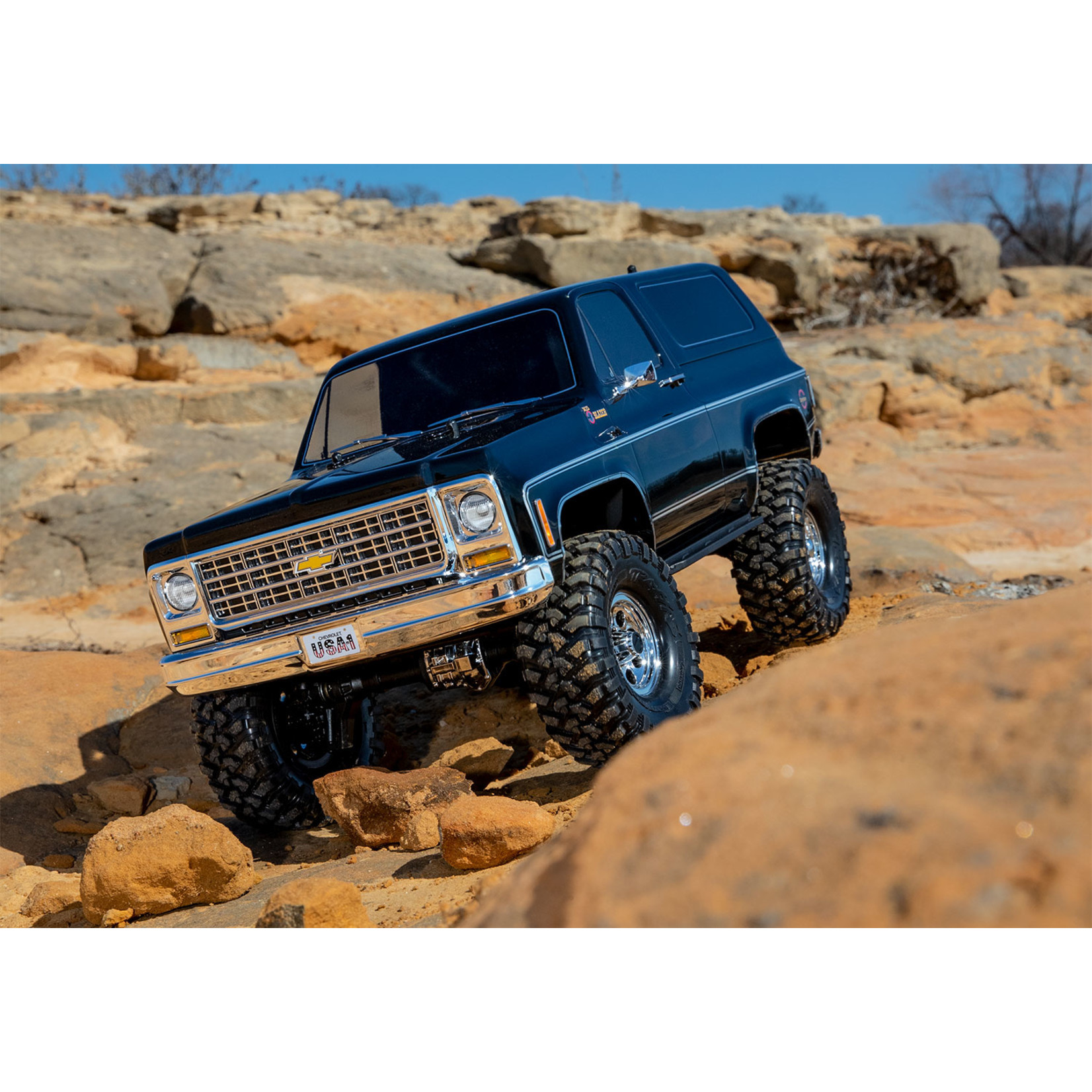 Traxxas #82076-4-BLK Traxxas TRX-4 1/10 Trail Crawler Truck w/'79 Chevrolet K5 Blazer Body (Black) w/TQi 2.4GHz Radio