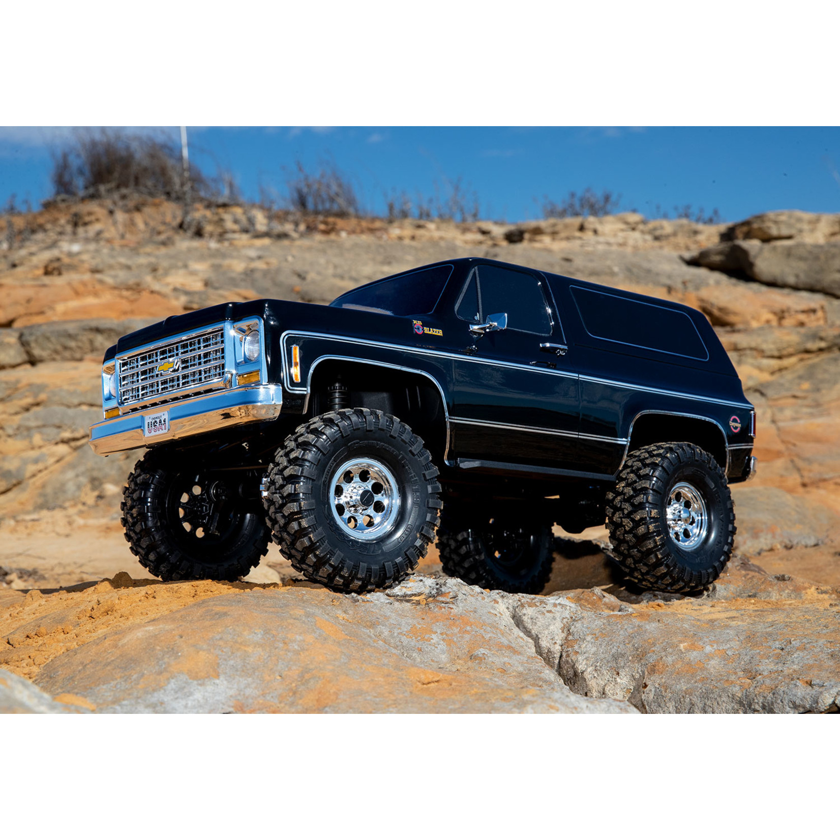 Traxxas #82076-4-BLK Traxxas TRX-4 1/10 Trail Crawler Truck w/'79 Chevrolet K5 Blazer Body (Black) w/TQi 2.4GHz Radio
